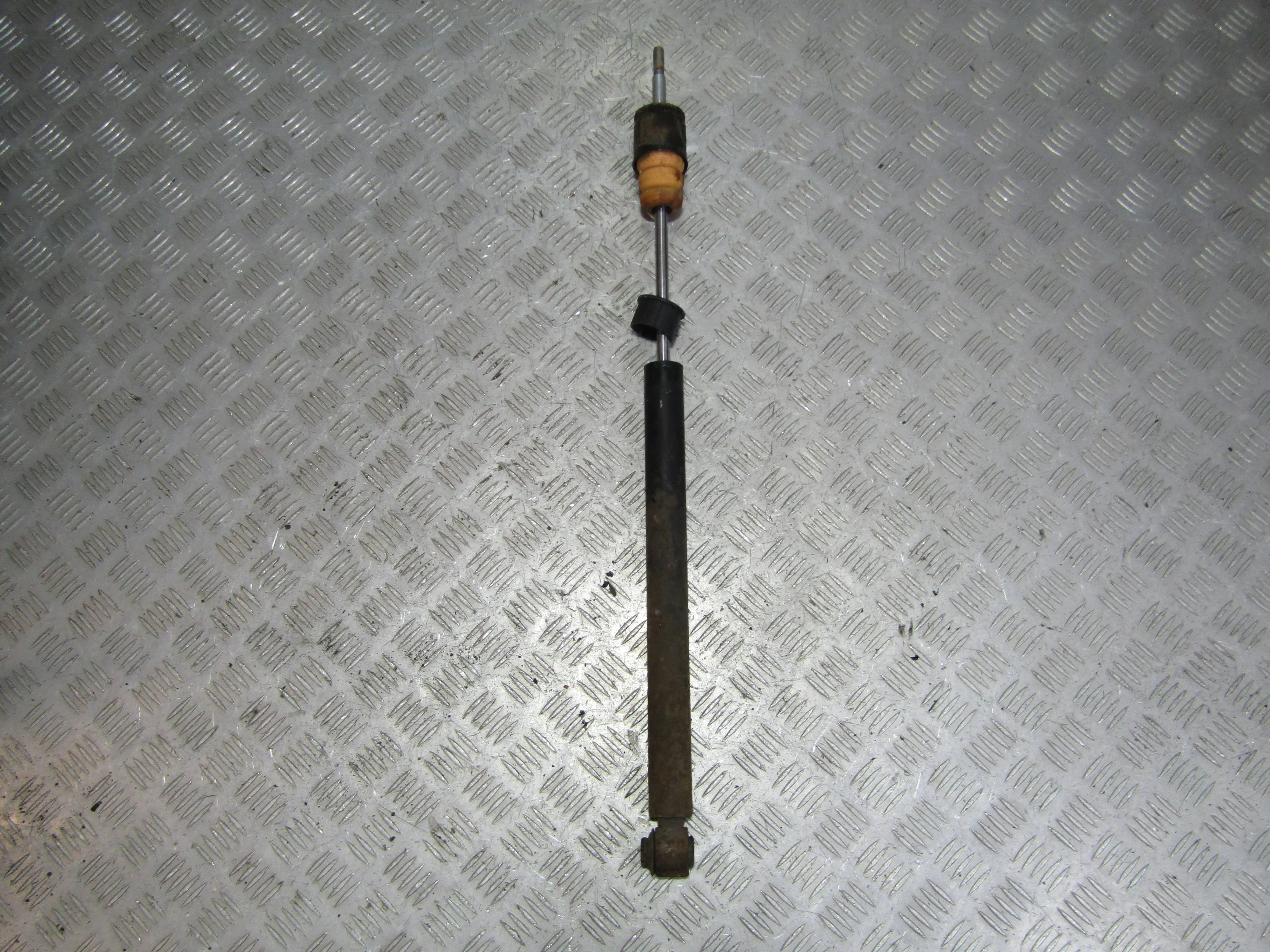 Амортизатор задний HONDA Civic VIII (2005—2009)