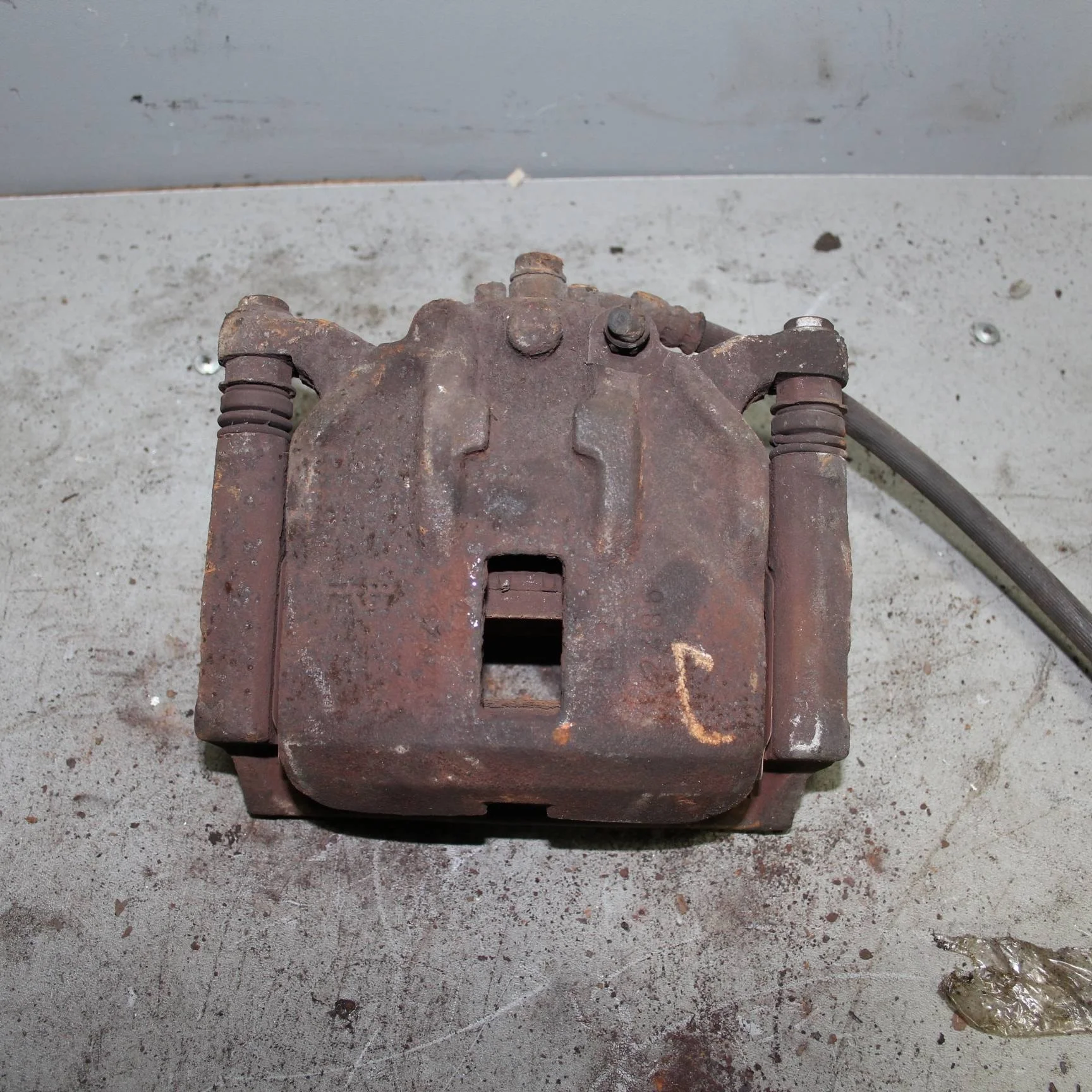 Суппорт передний левый HONDA Civic VIII (2005—200