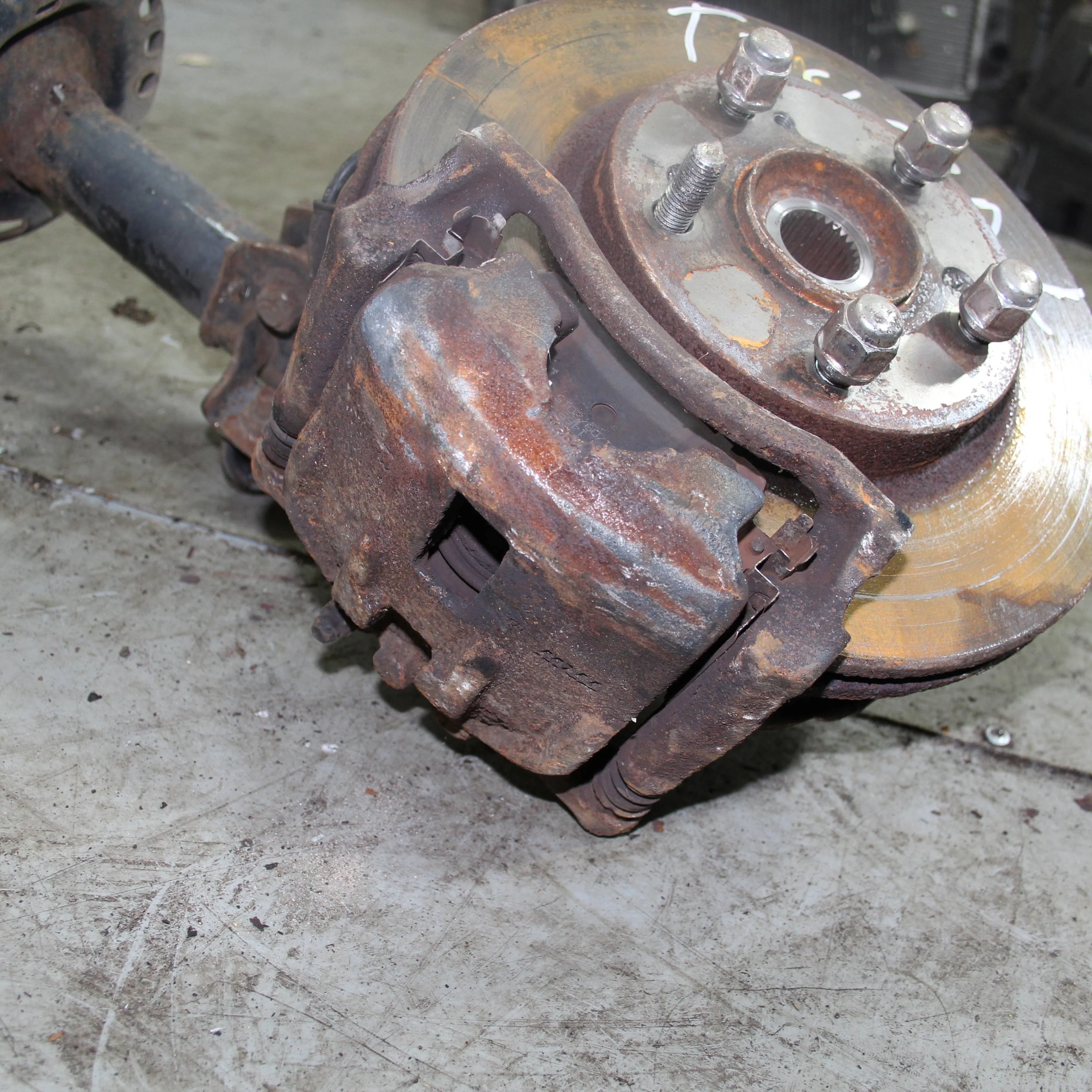 Суппорт передний левый HONDA Civic VIII (2005—200