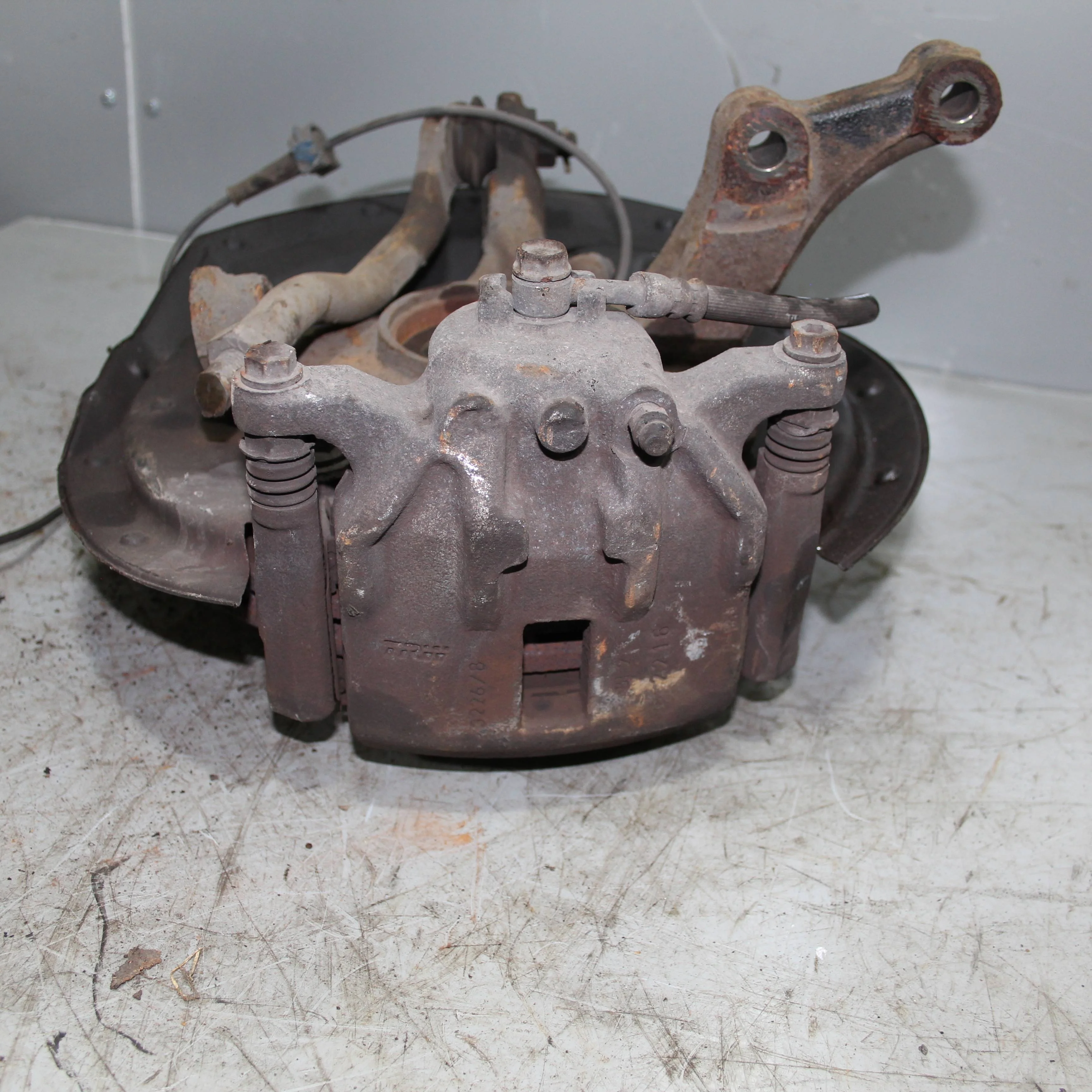 Суппорт передний левый HONDA Civic VIII (2005—200