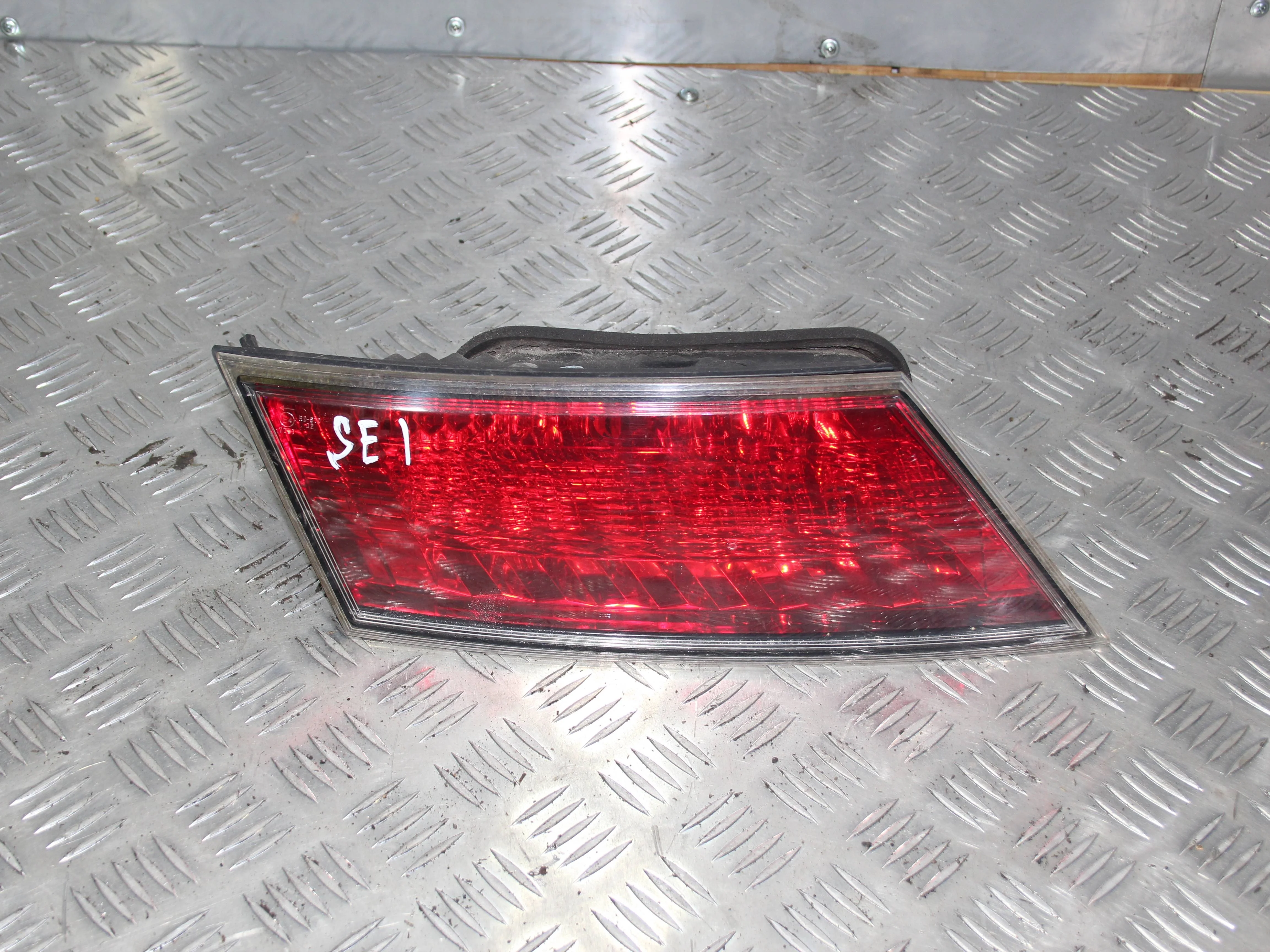 Фонарь внутренний левый HONDA Civic VIII (2005—20