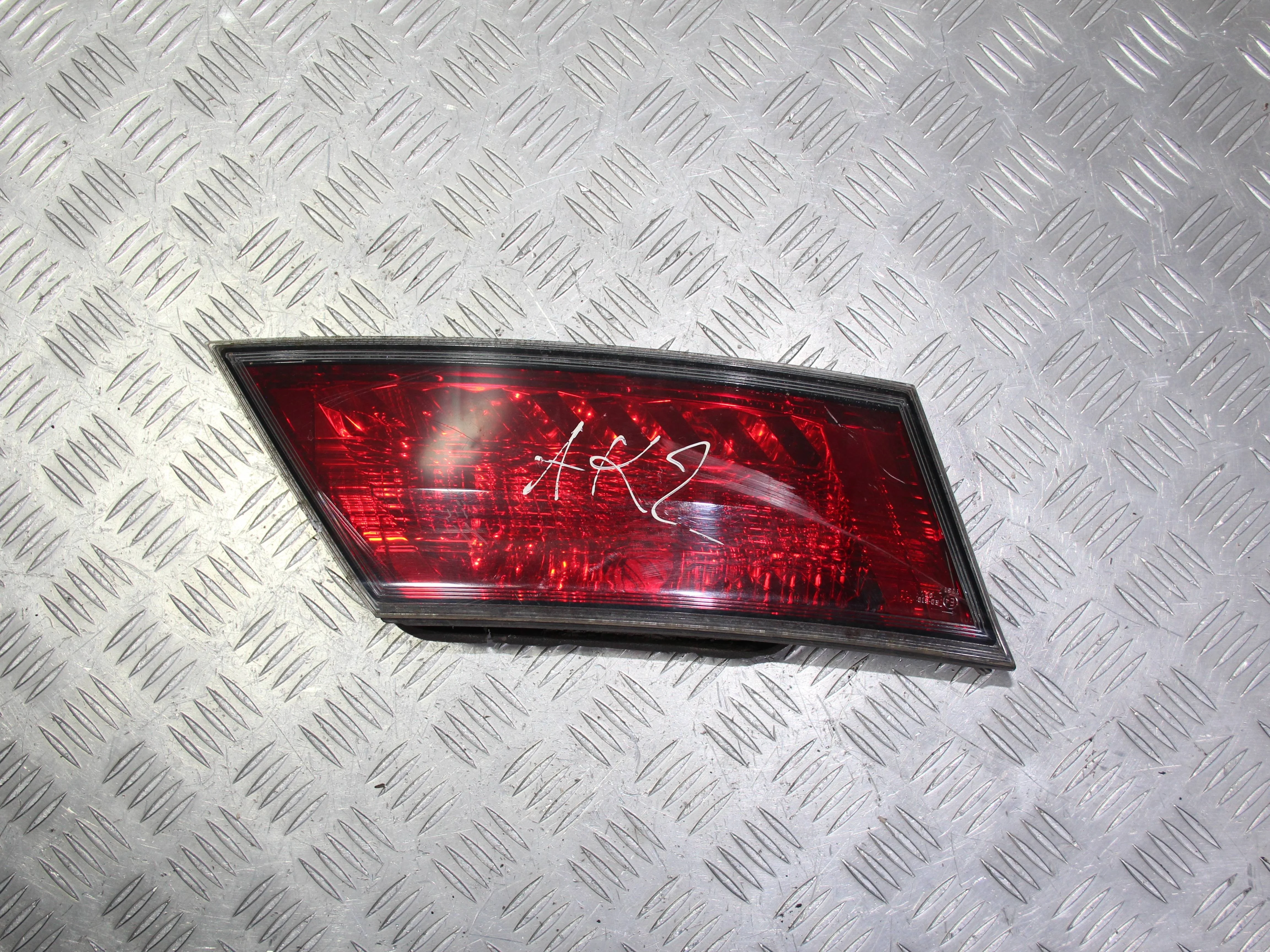 Фонарь внутренний левый HONDA Civic VIII (2005—20