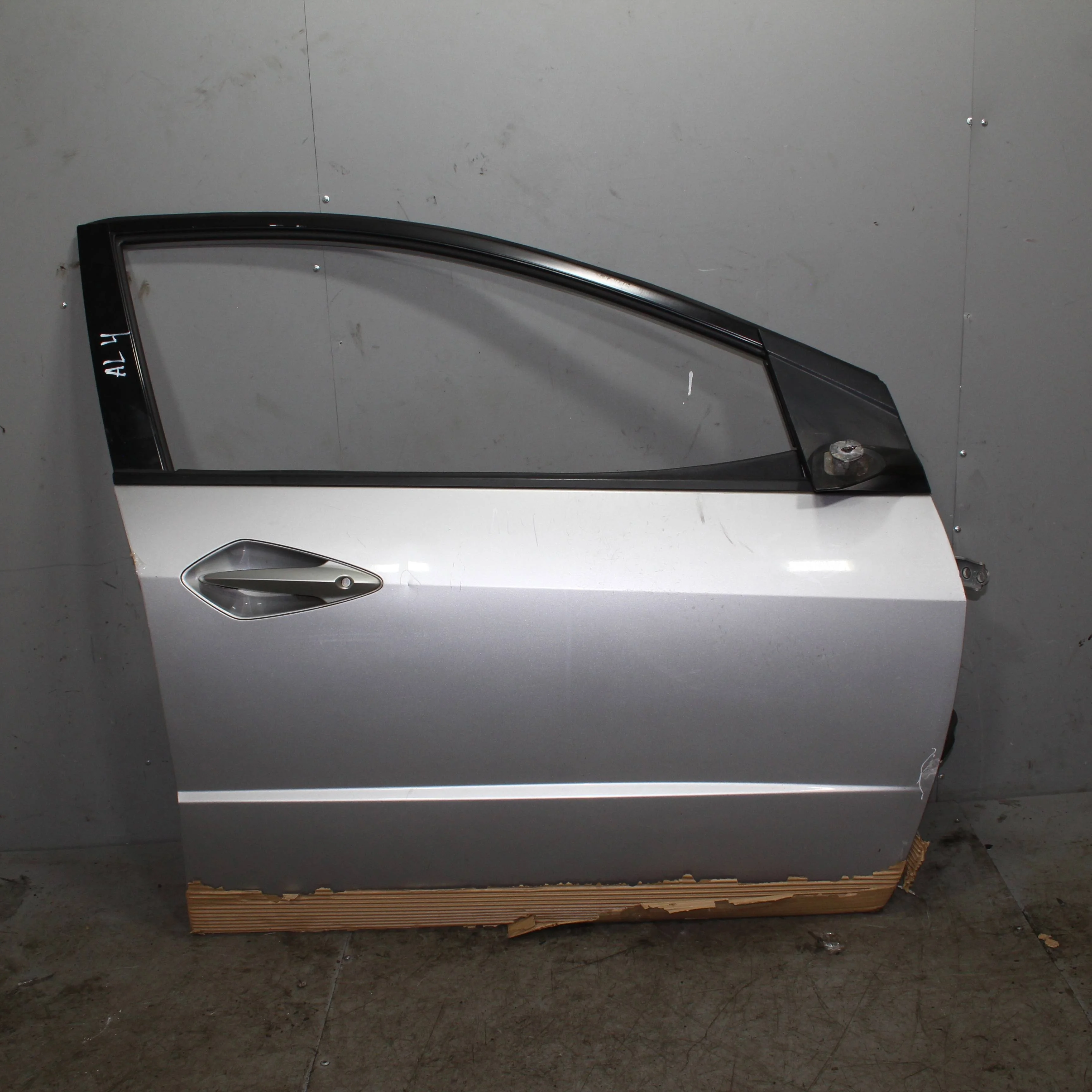 Дверь передняя правая HONDA Civic VIII (2005—2009)