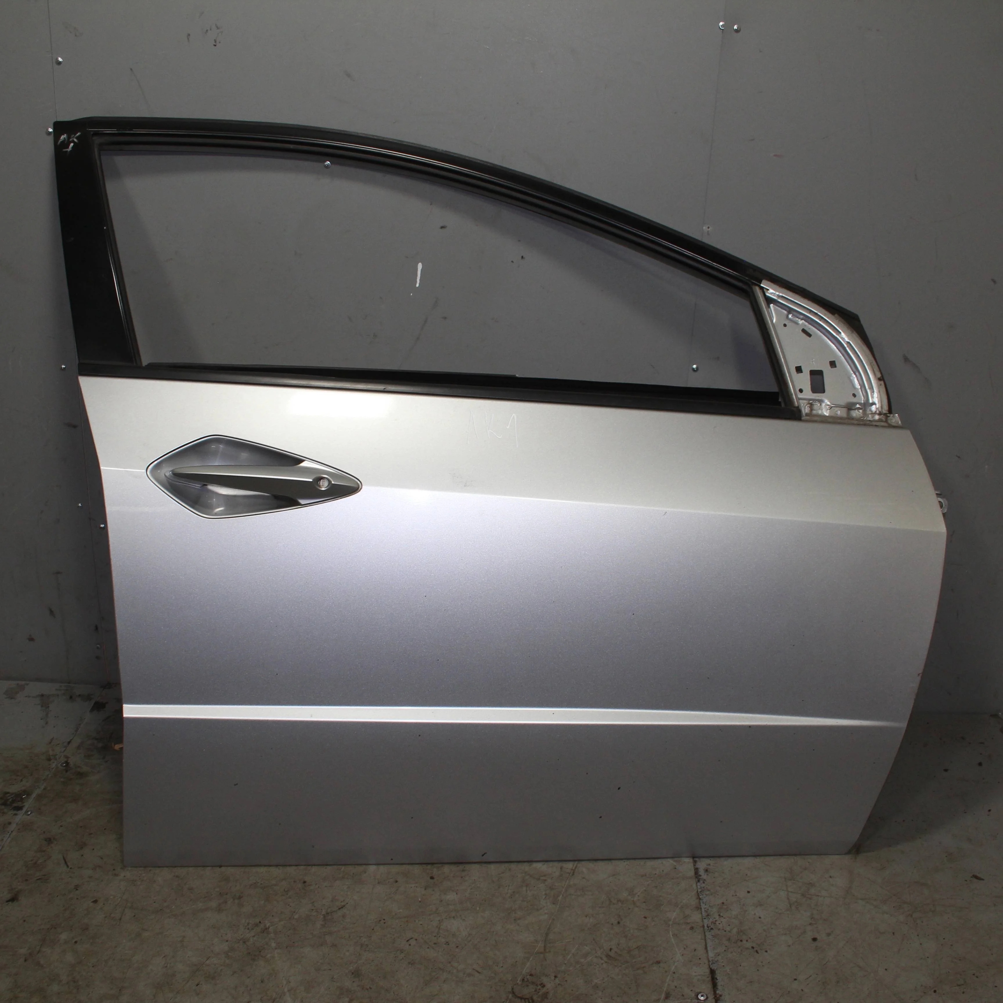 Дверь передняя правая HONDA Civic VIII (2005—2009)