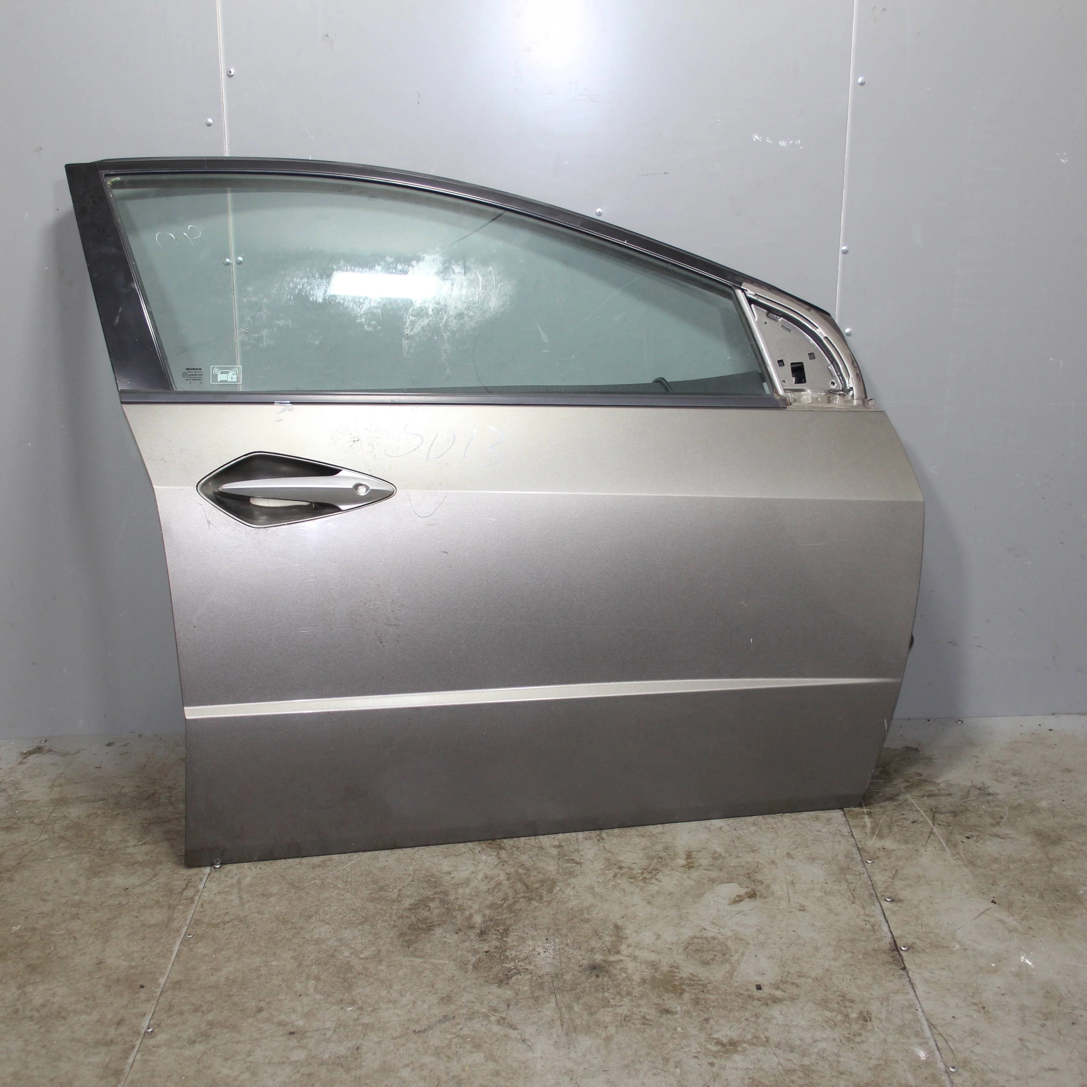 Дверь передняя правая HONDA Civic VIII (2005—2009)