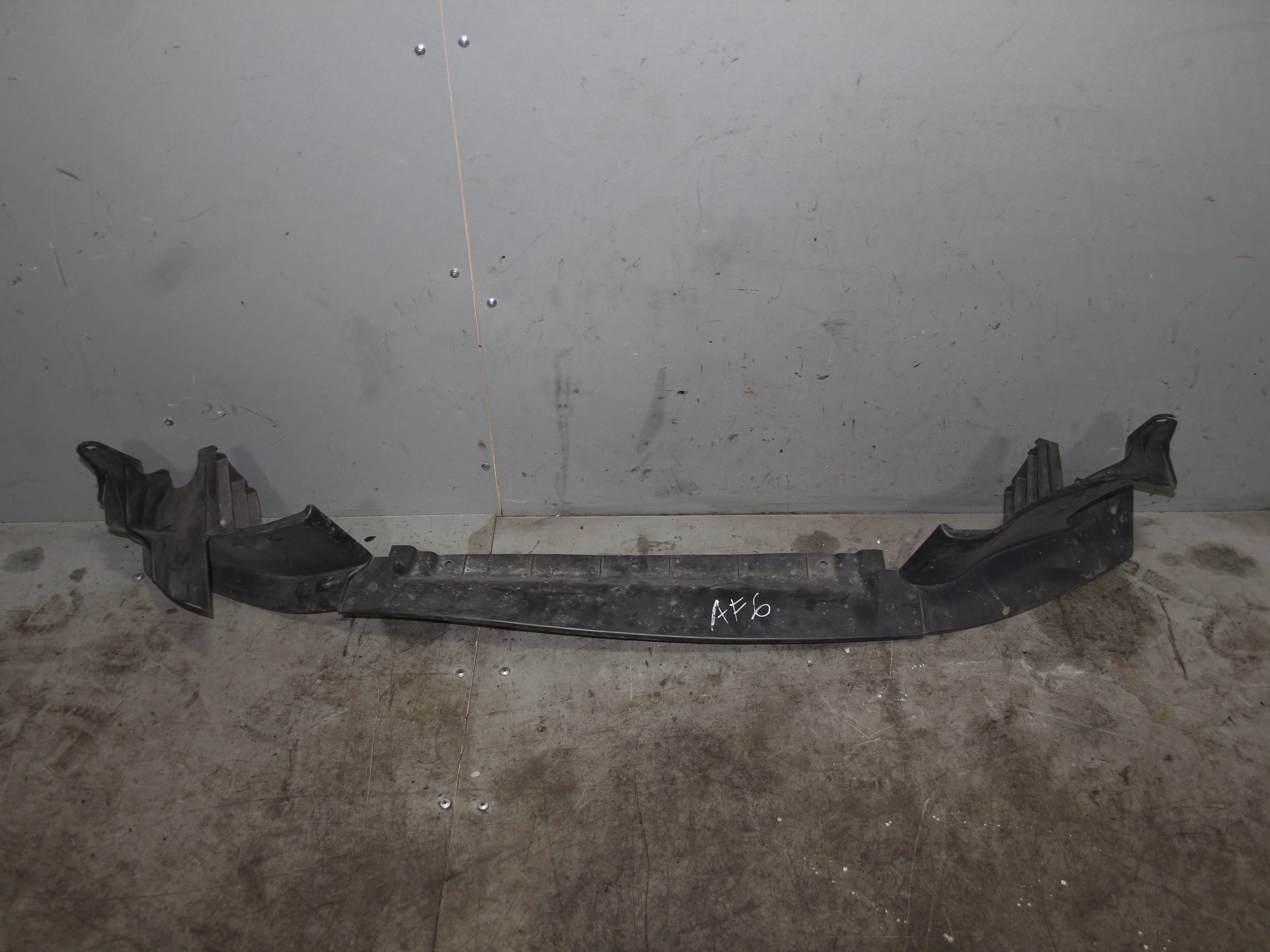 Защита двигателя нижняя центральная HONDA Civic V