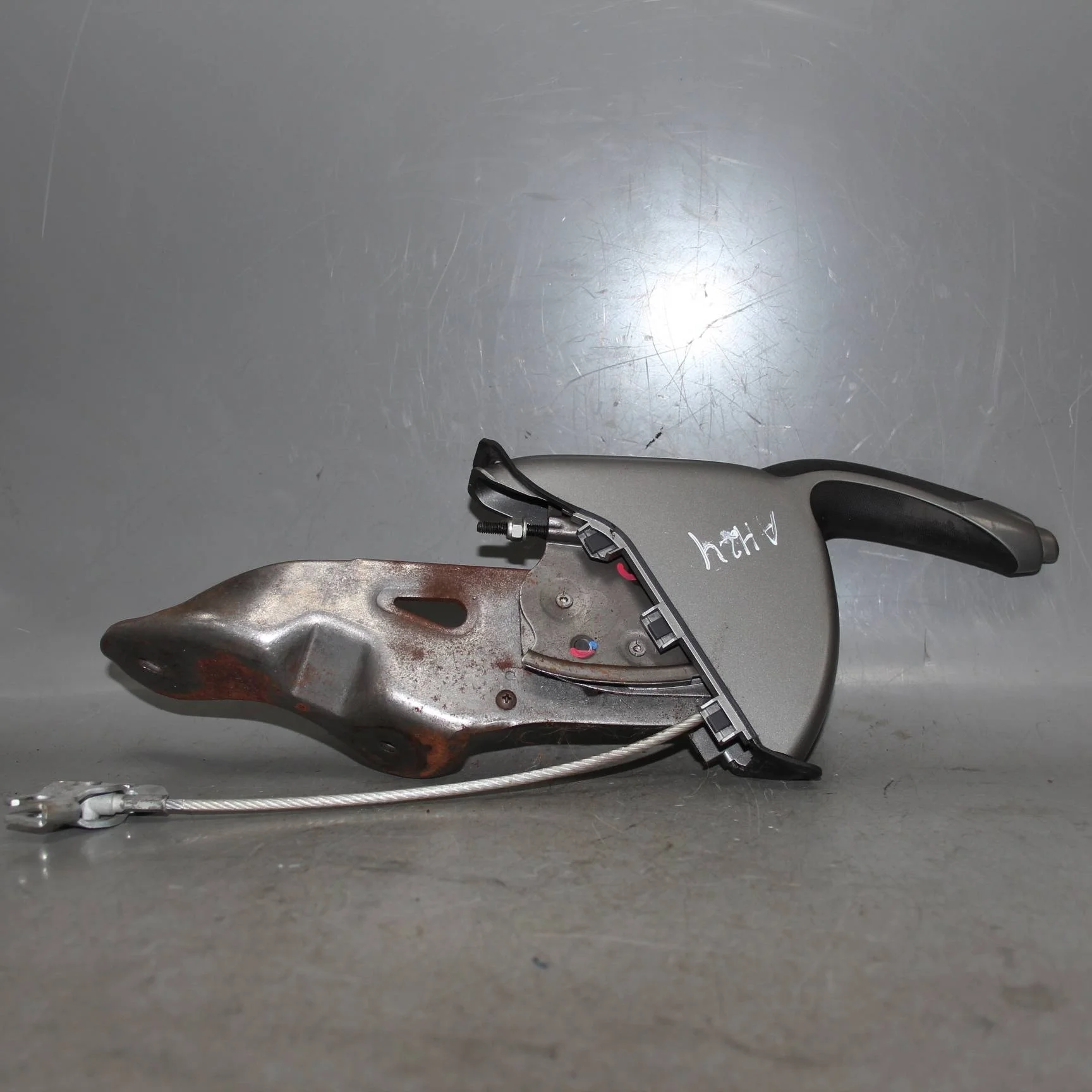 Рычаг стояночного тормоза HONDA Civic VIII (2005—