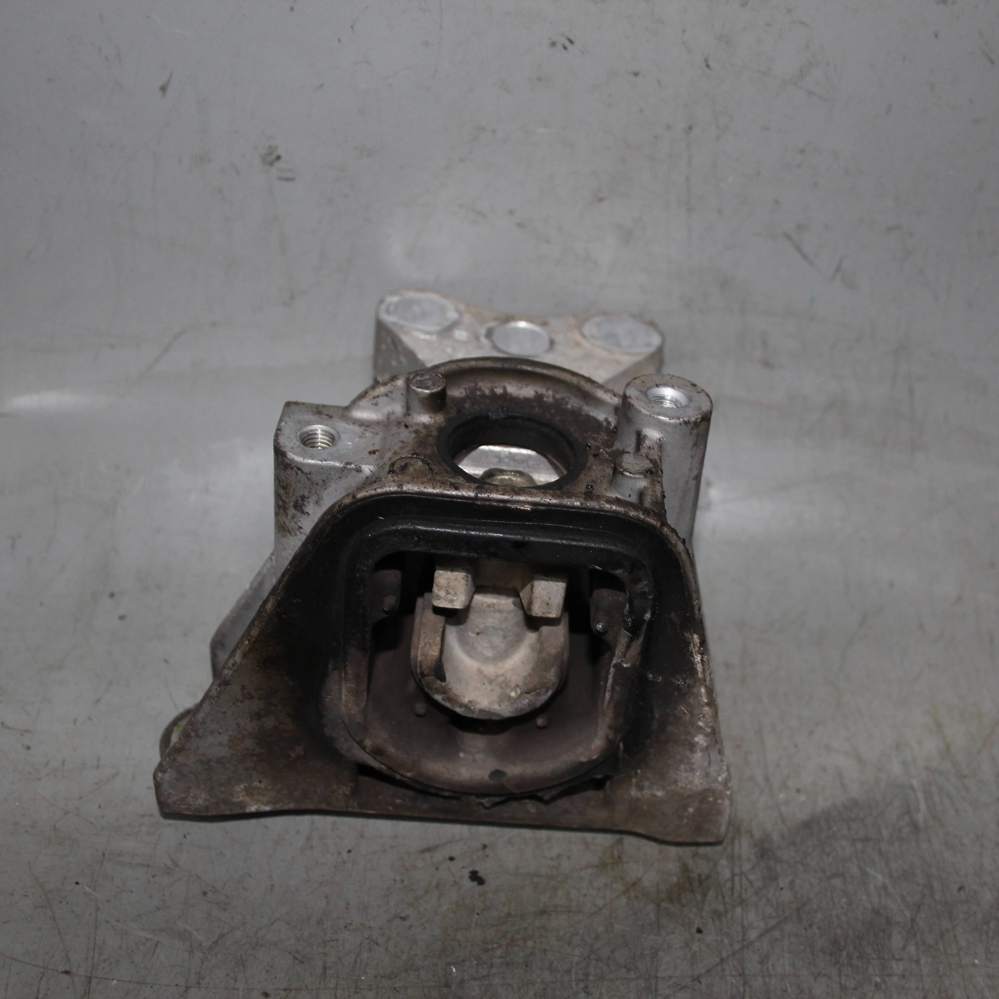 Опора КПП левая HONDA Civic VIII (2005—2009)