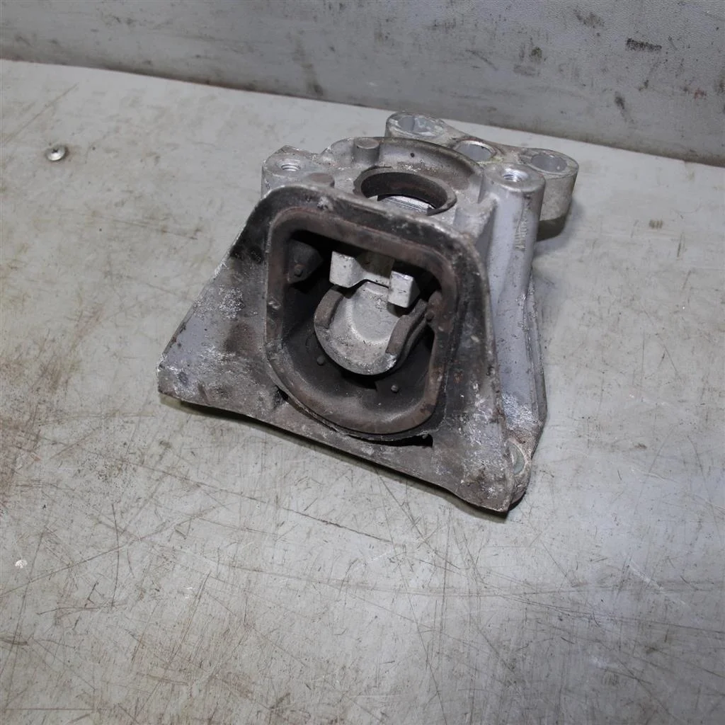 Опора КПП левая HONDA Civic VIII (2005—2009)