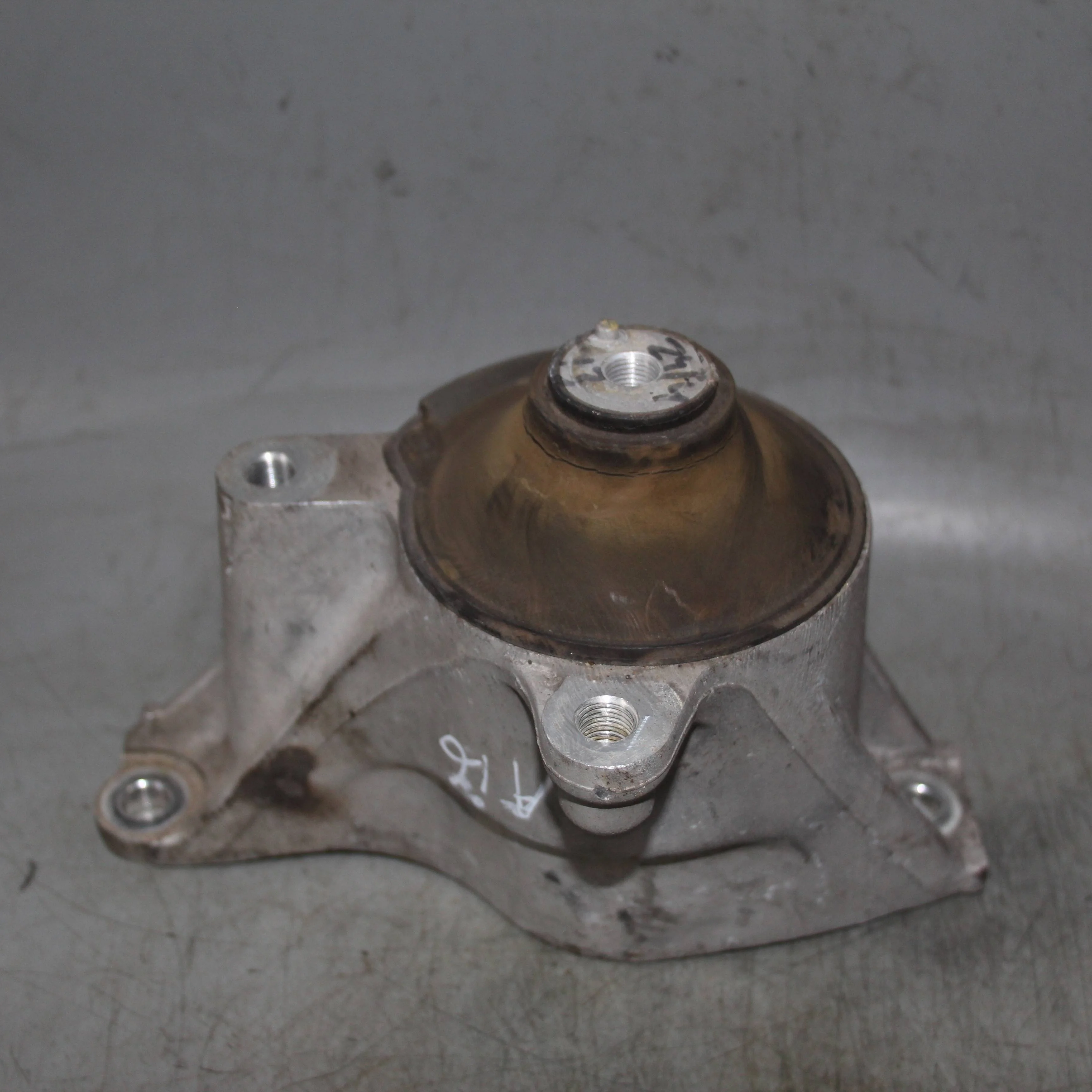 Опора двигателя правая HONDA Civic VIII (2005—200