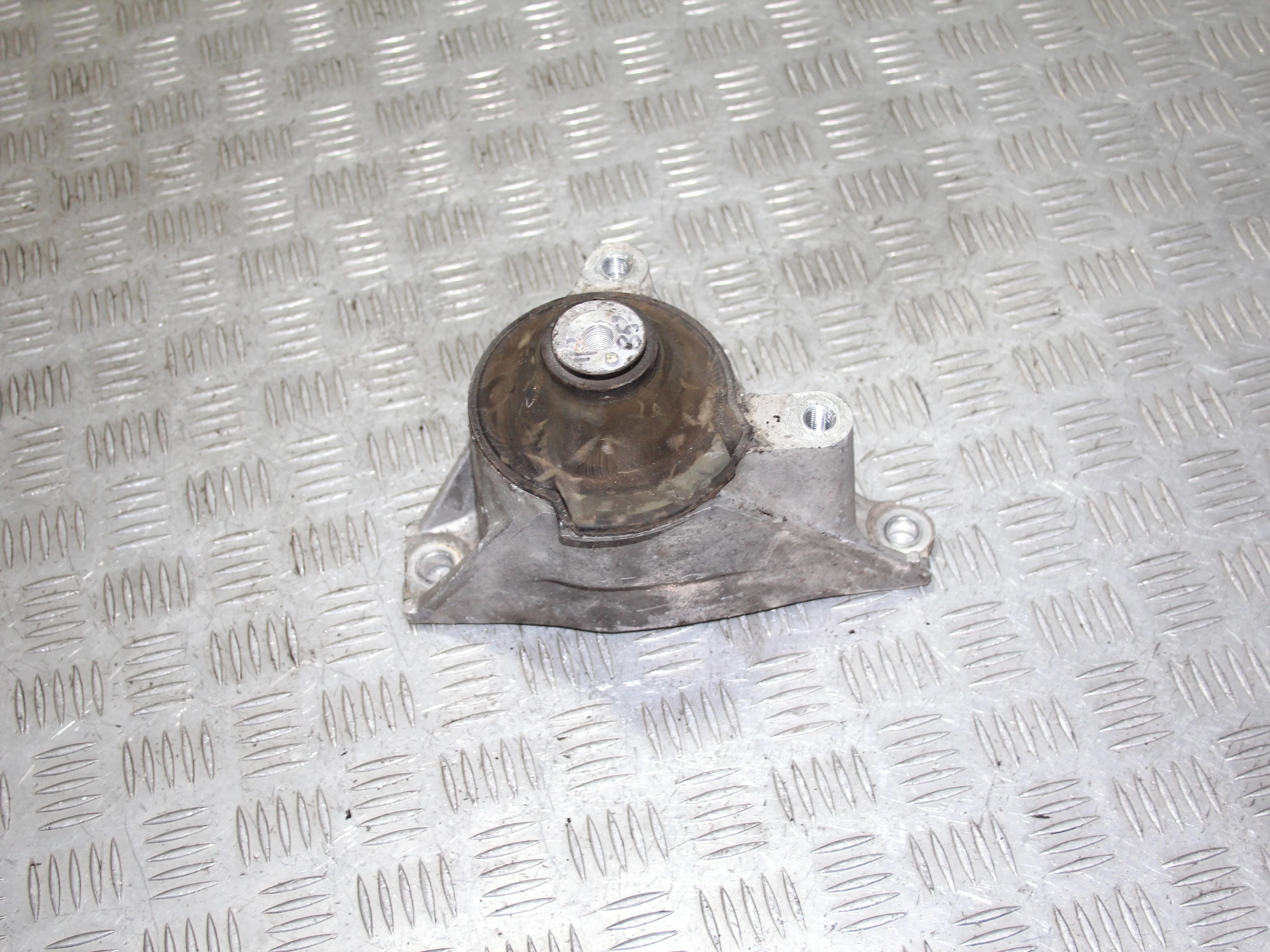 Опора двигателя правая HONDA Civic VIII (2005—200