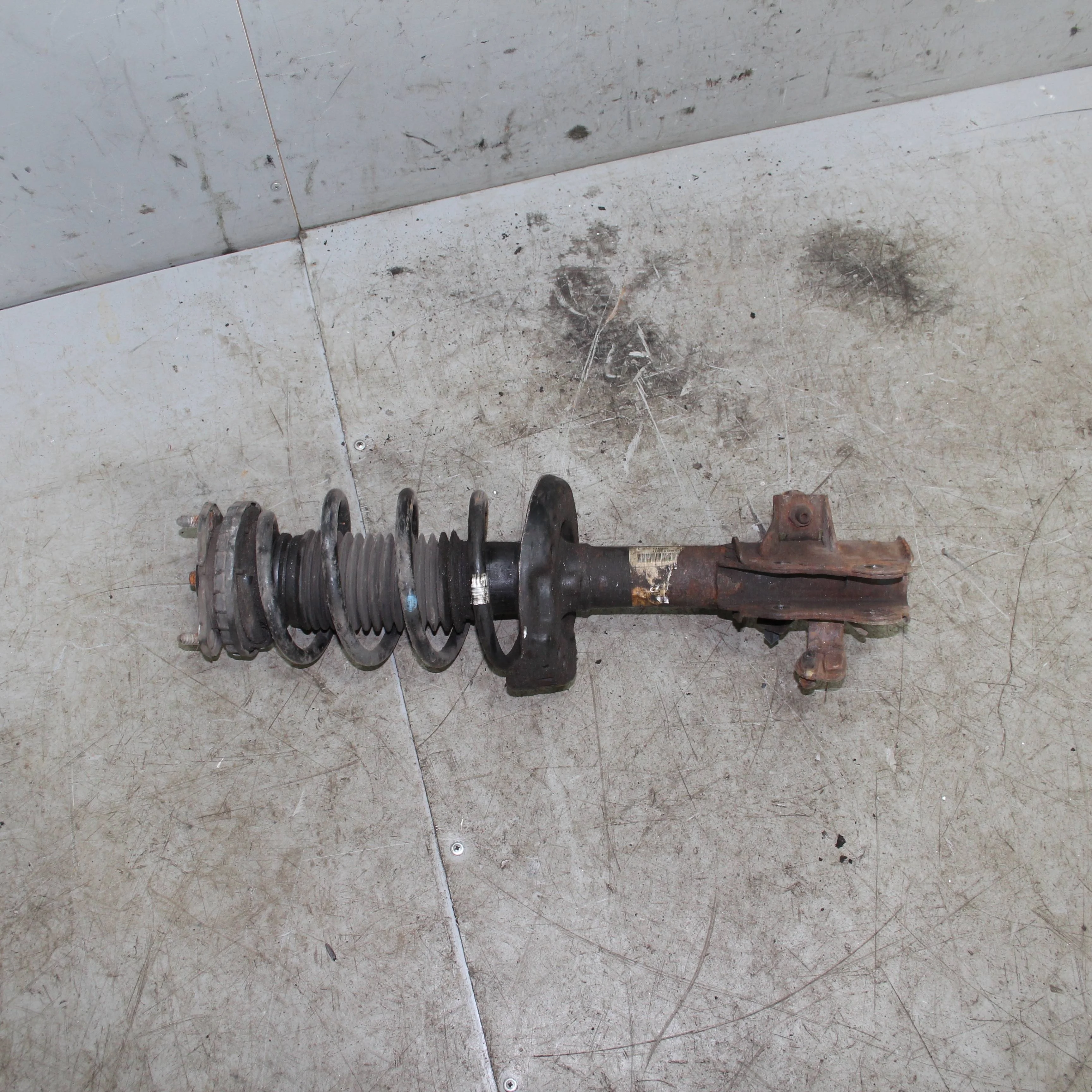 Амортизатор передний правый HONDA Civic VIII (200