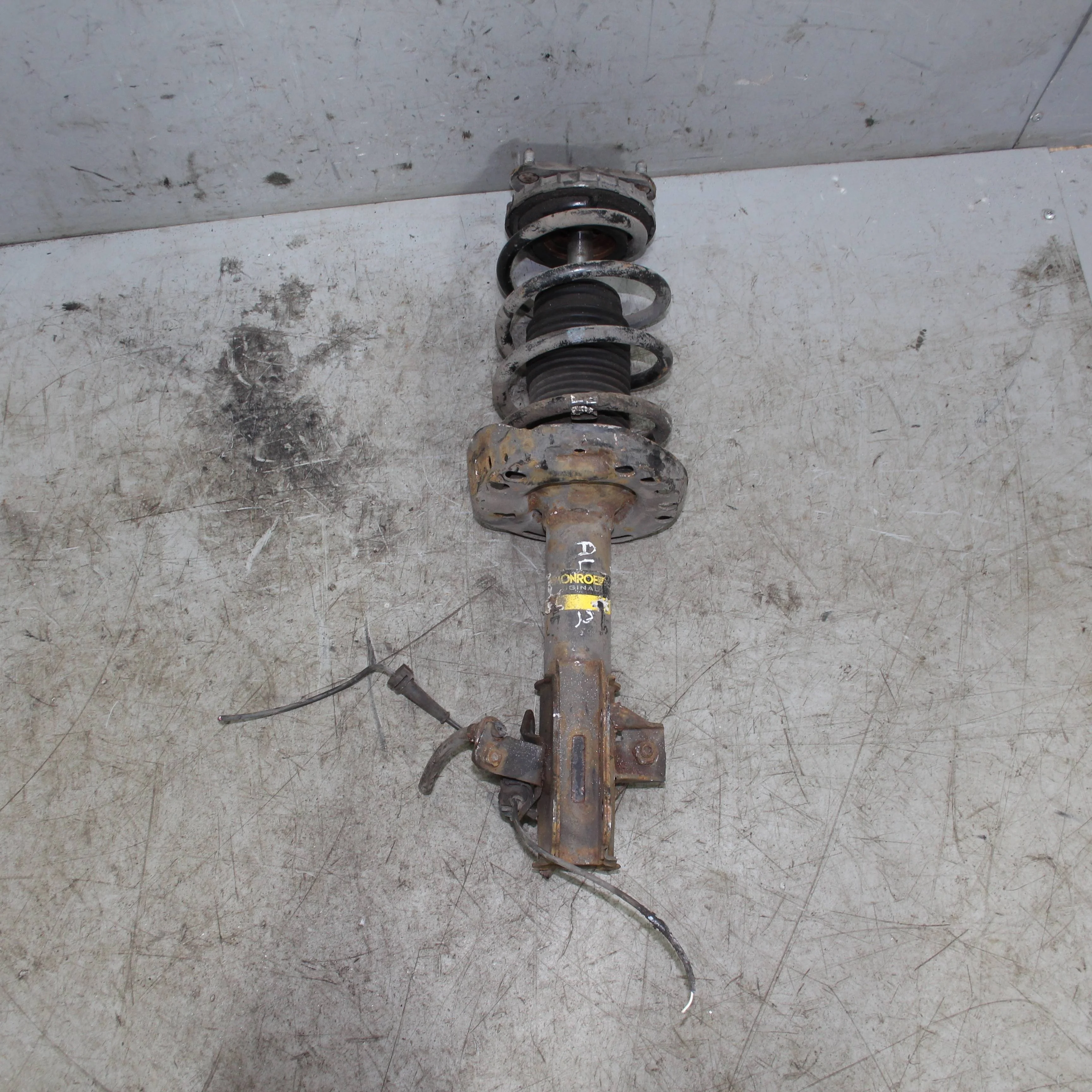 Амортизатор передний правый HONDA Civic VIII (200