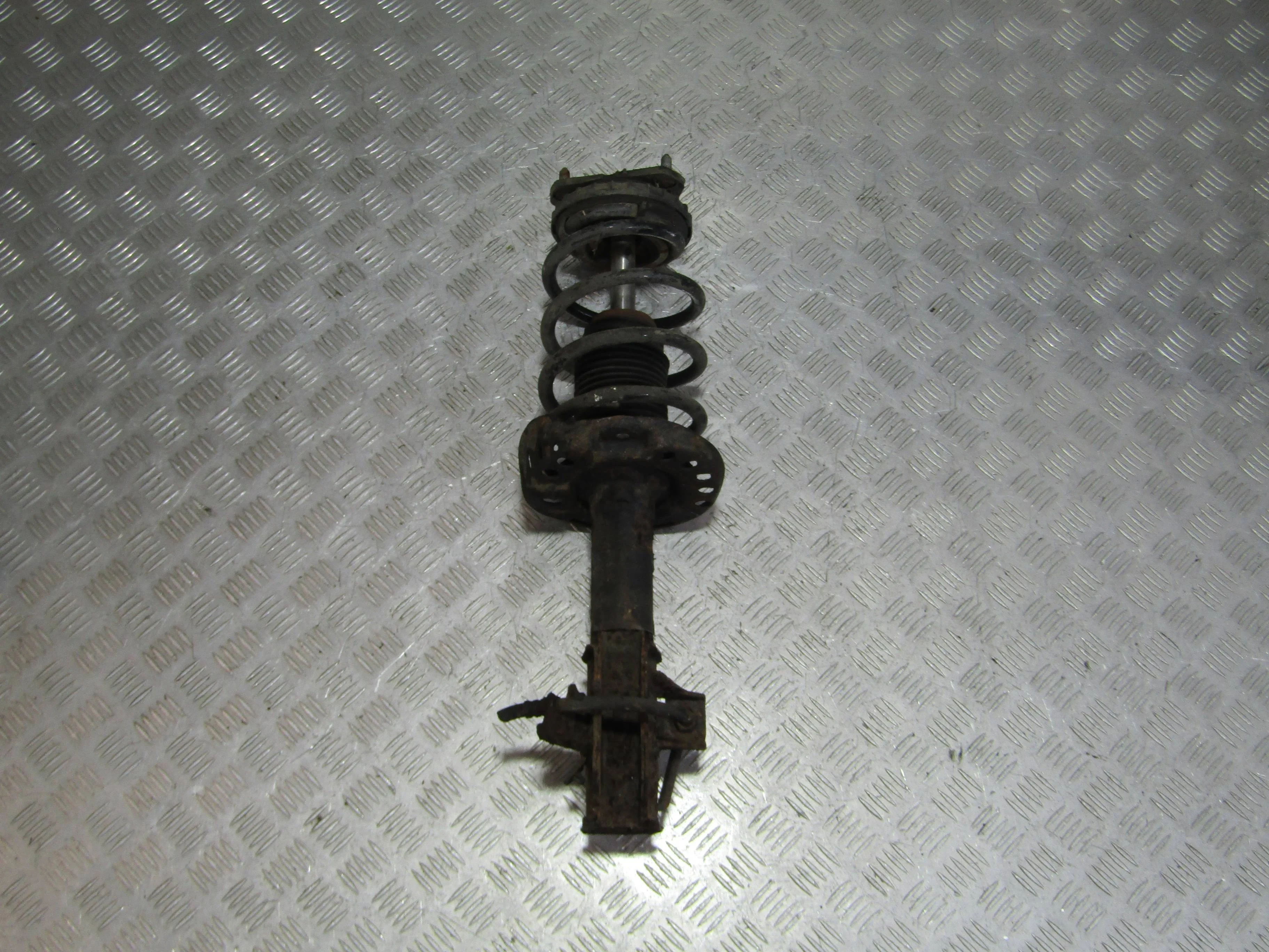 Амортизатор передний правый HONDA Civic VIII (200