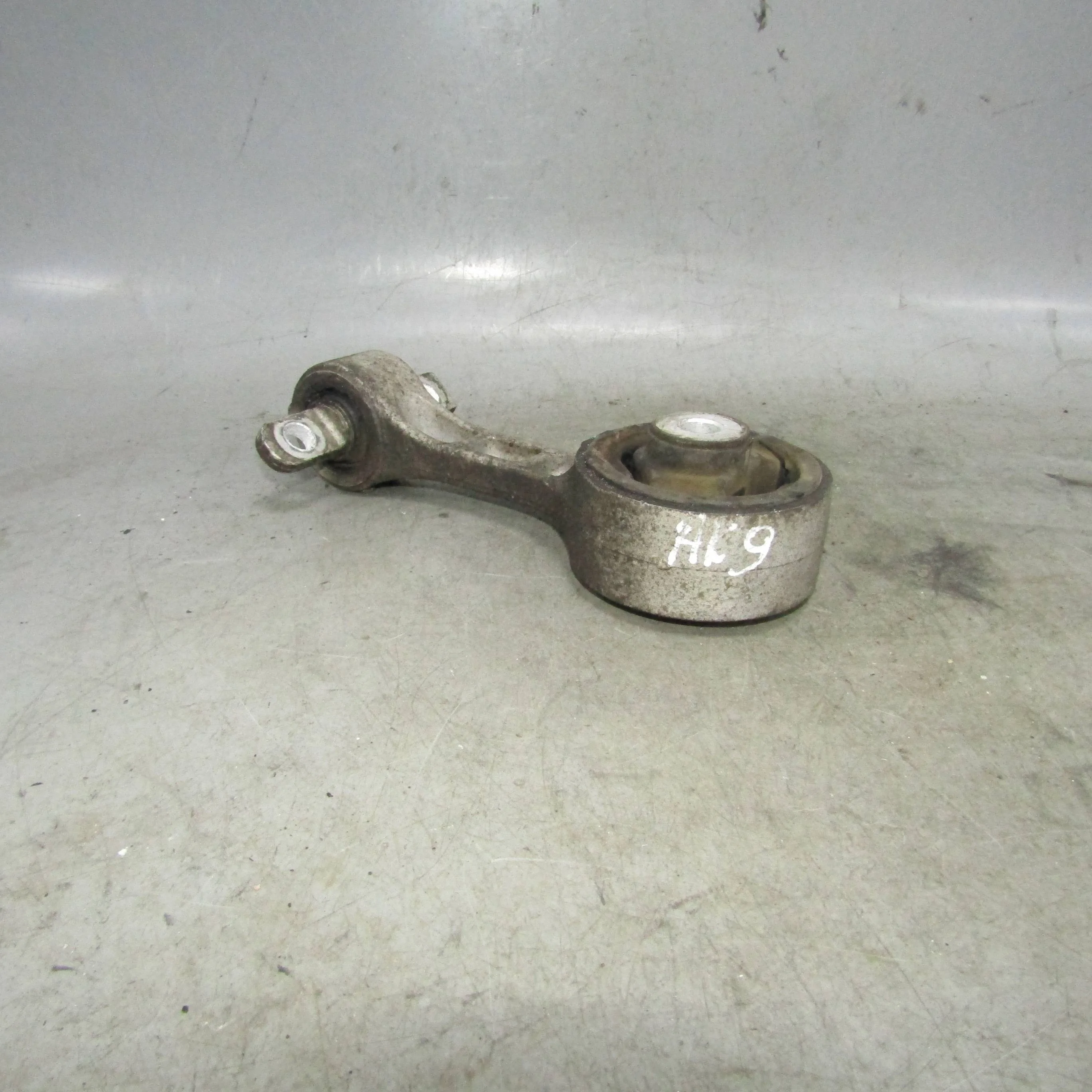 Опора двигателя нижняя HONDA Civic VIII (2005—200