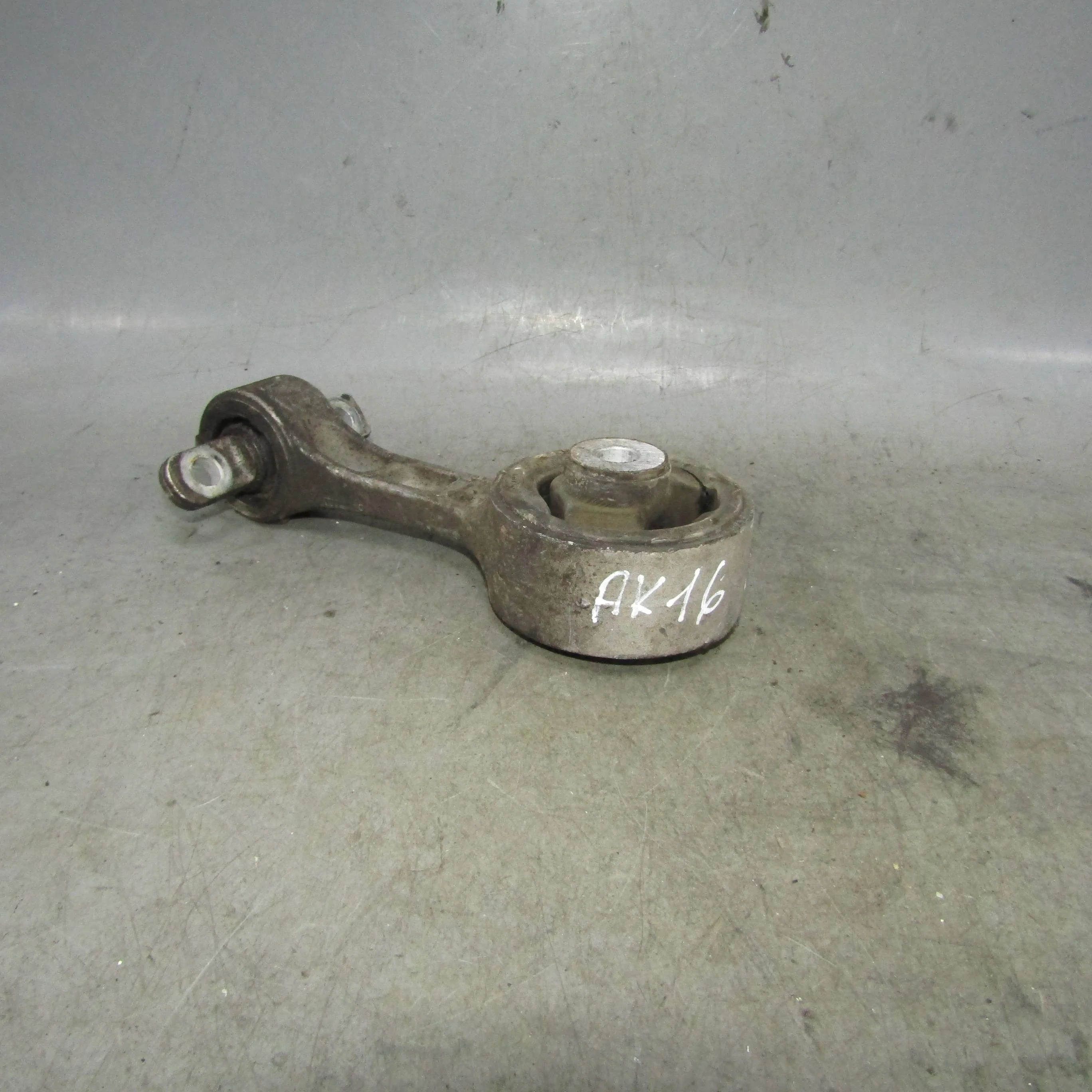 Опора двигателя нижняя HONDA Civic VIII (2005—200