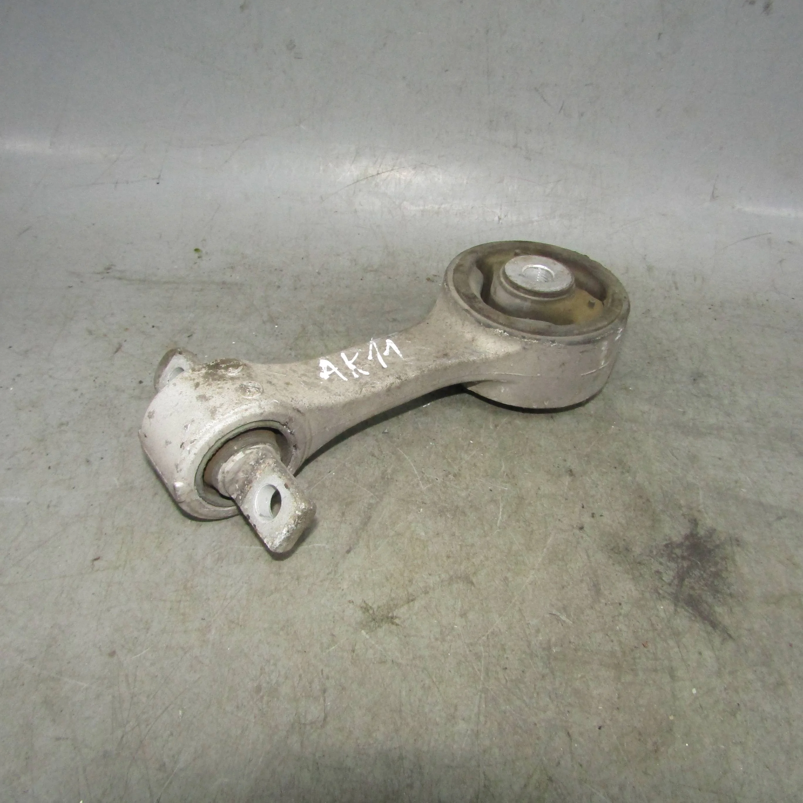 Опора двигателя нижняя HONDA Civic VIII (2005—200