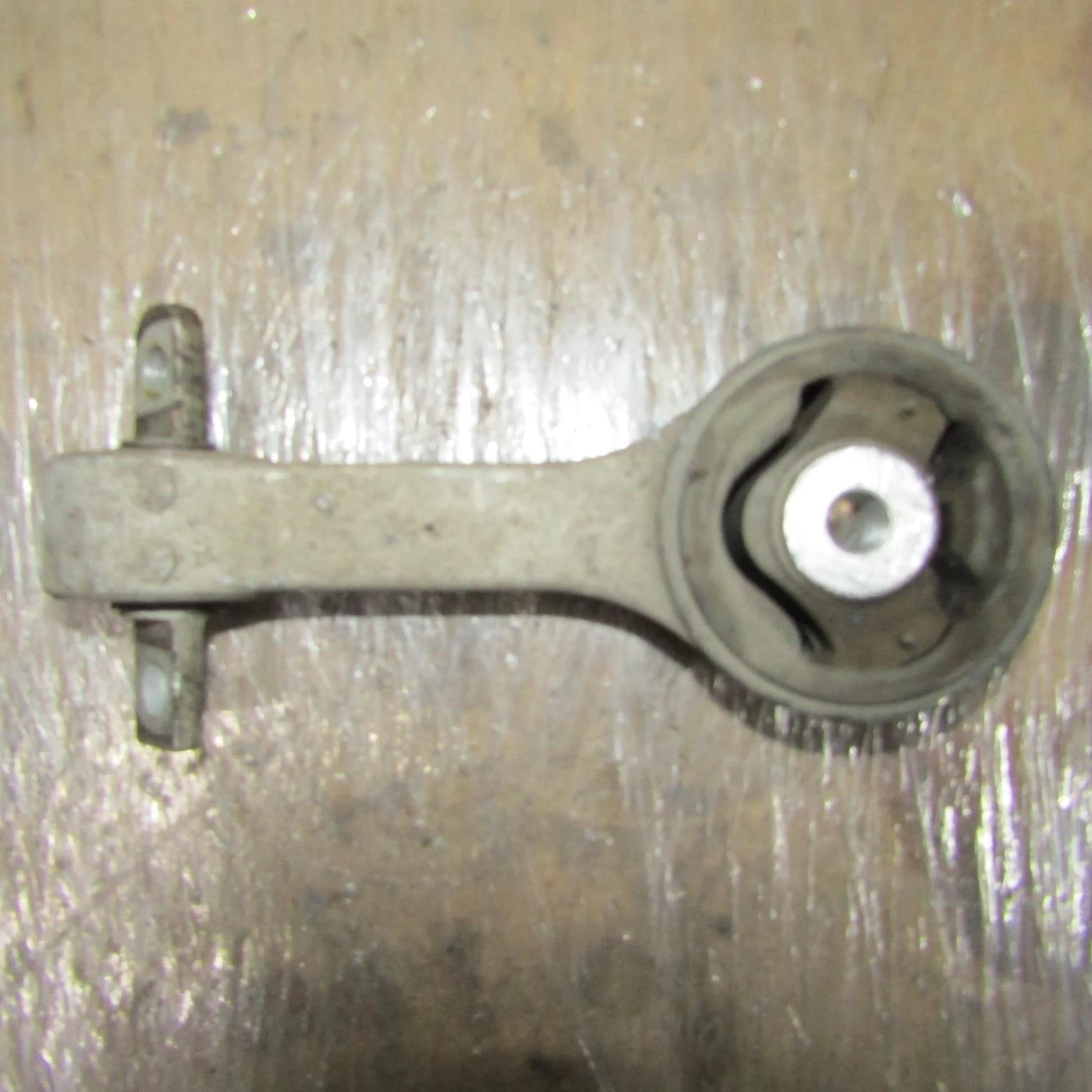 Опора двигателя нижняя HONDA Civic VIII (2005—200