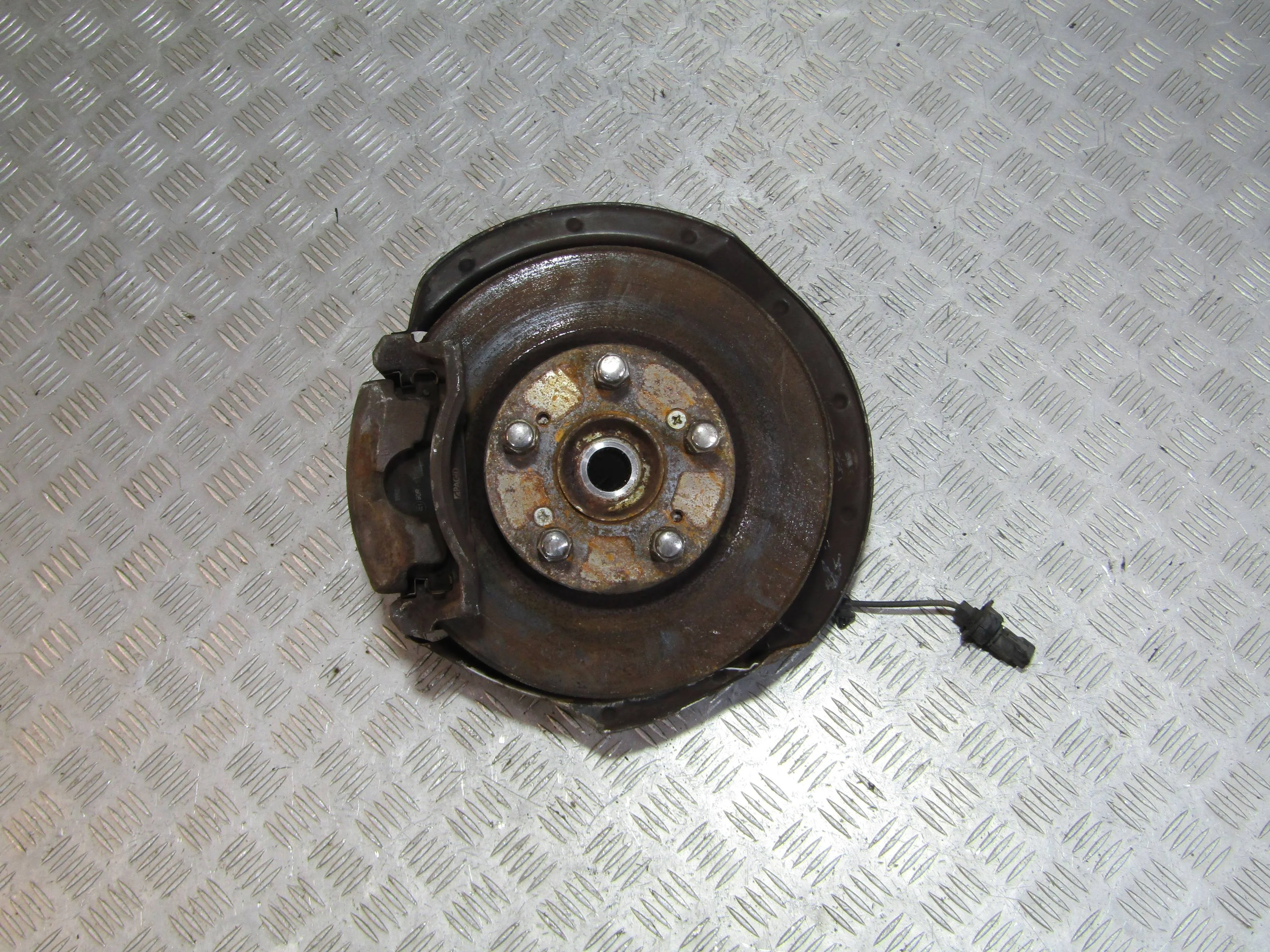 Кулак поворотный передний левый HONDA Civic VIII