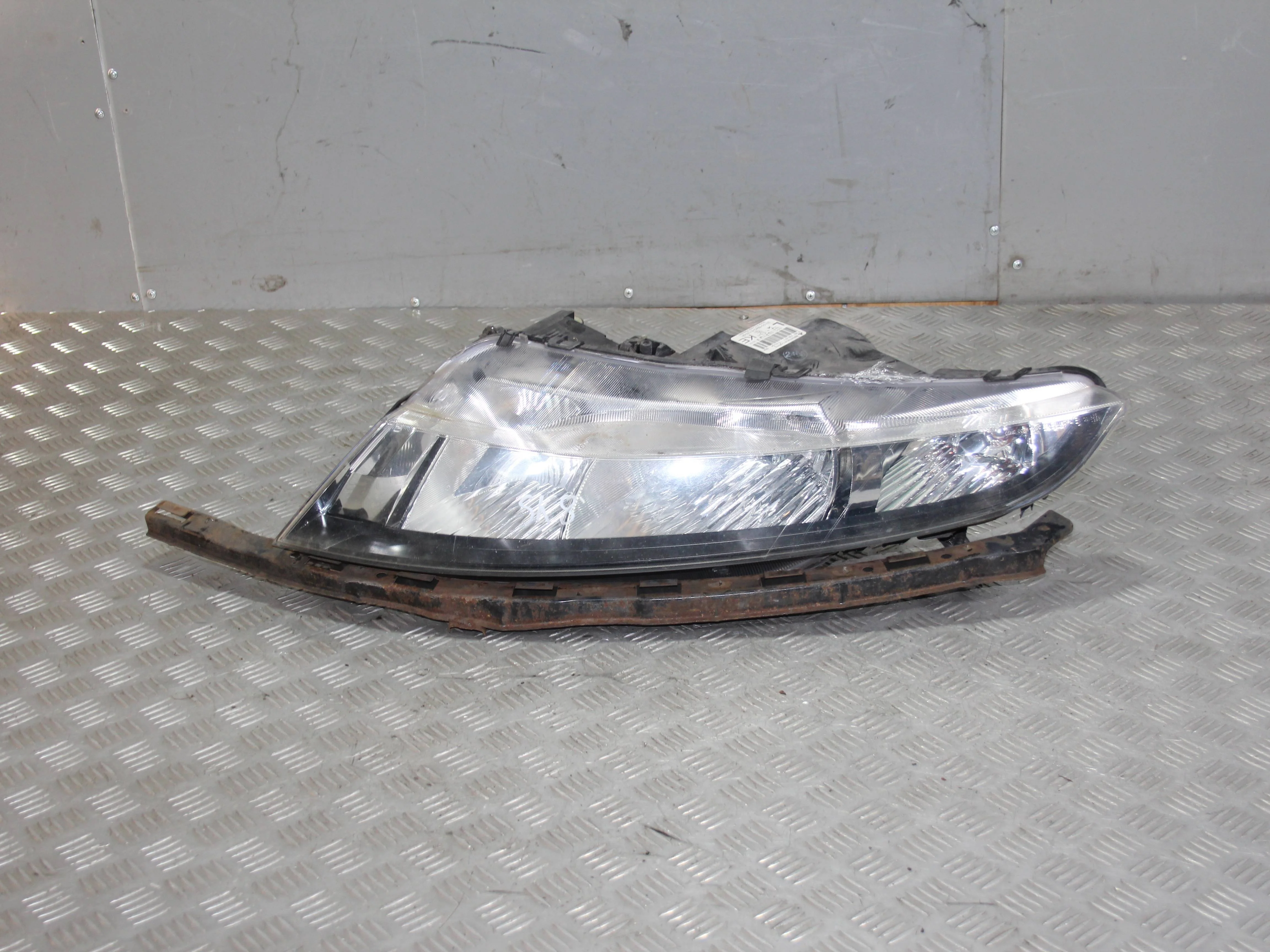 Фара левая HONDA Civic VIII (2005—2009)