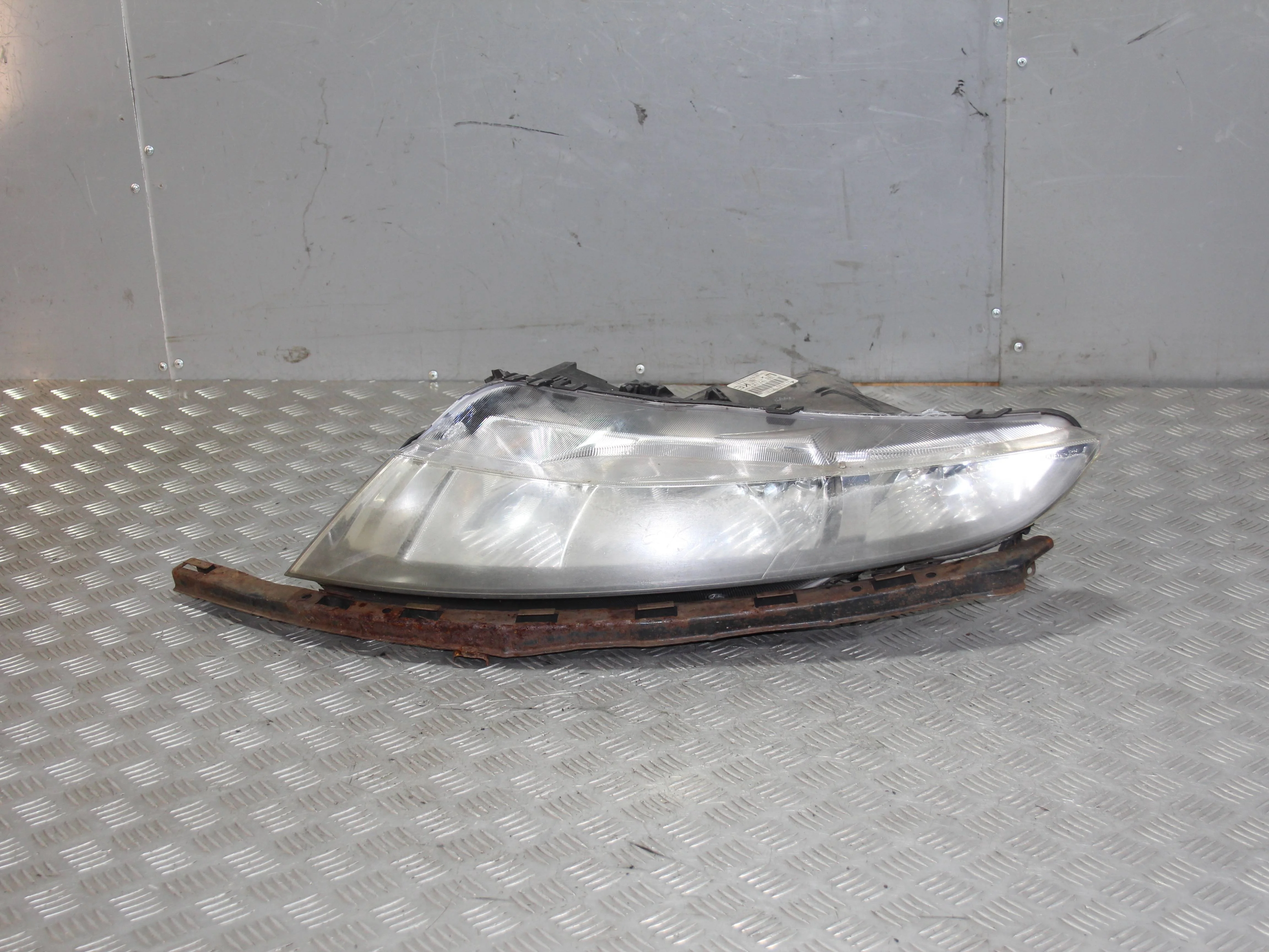 Фара левая HONDA Civic VIII (2005—2009)