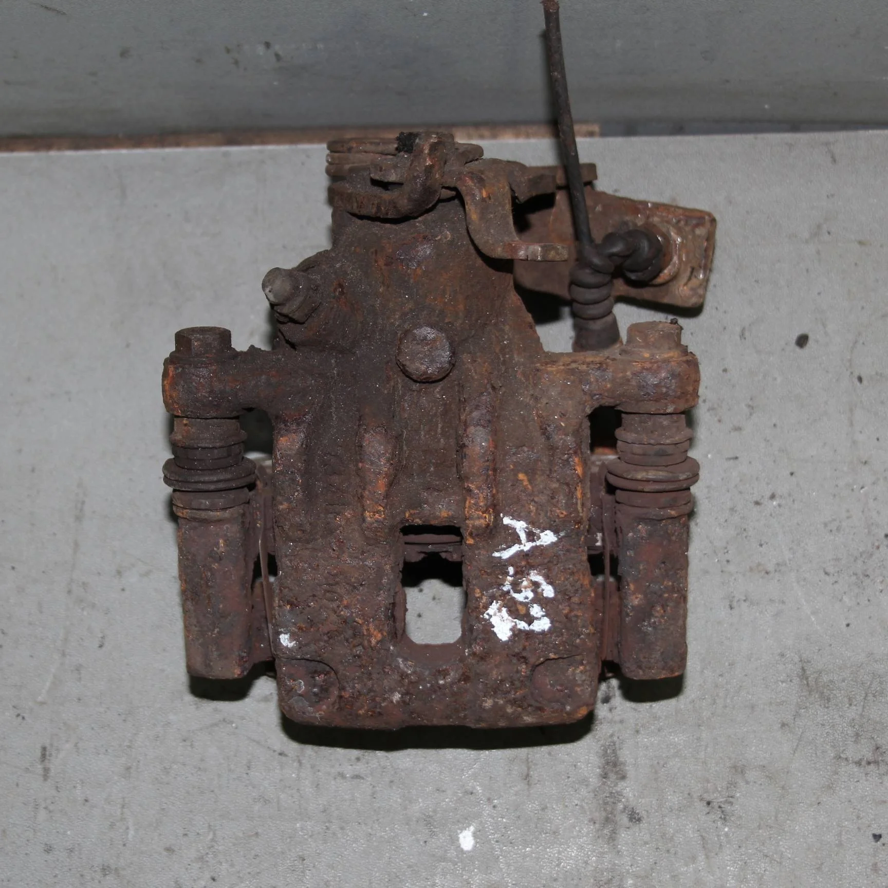 Суппорт задний левый HONDA Civic VIII (2005—2009)