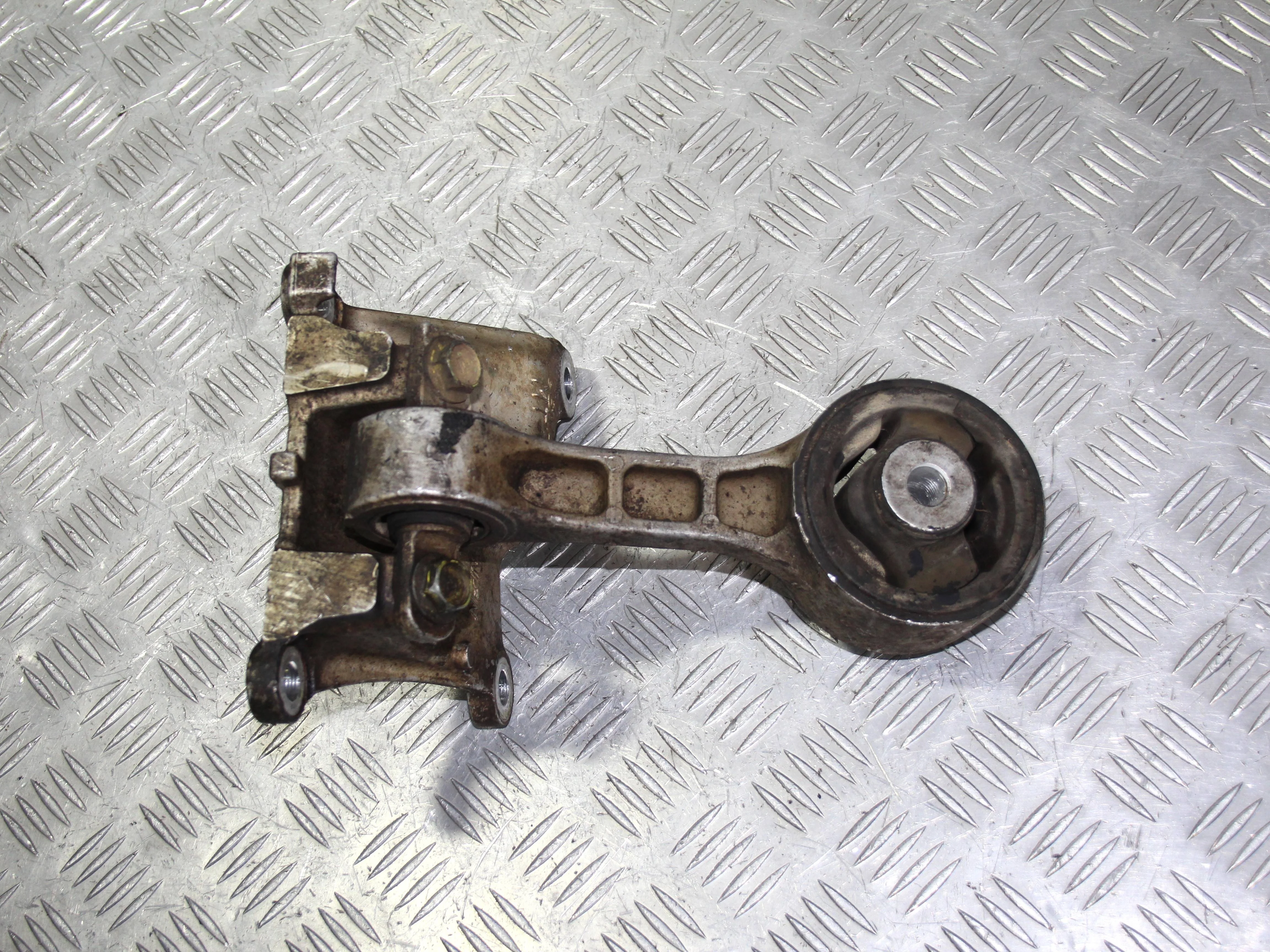 Кронштейн двигателя задний HONDA Civic VIII (2005