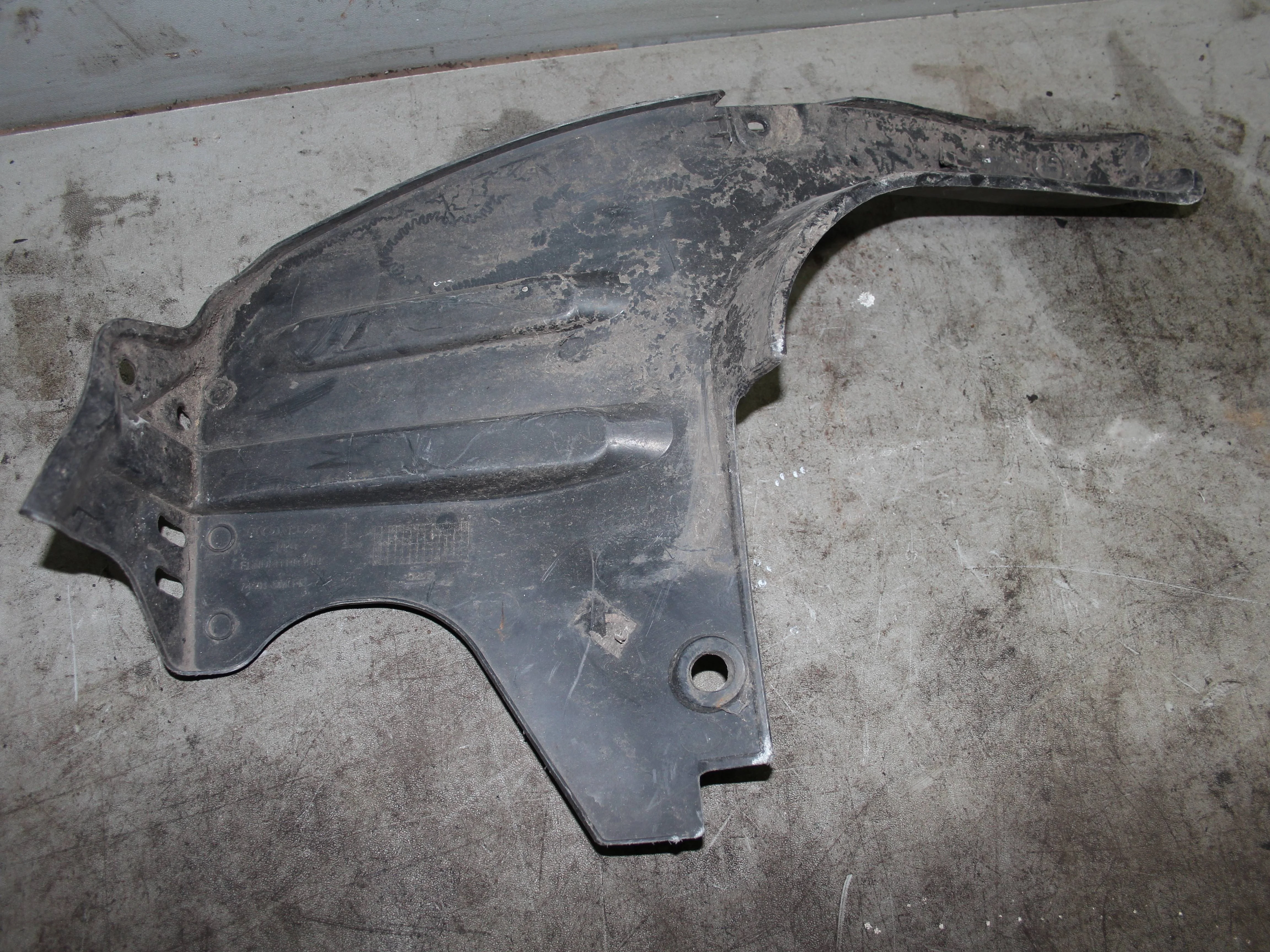 Подкрылок задний левый HONDA Civic VIII (2005—200