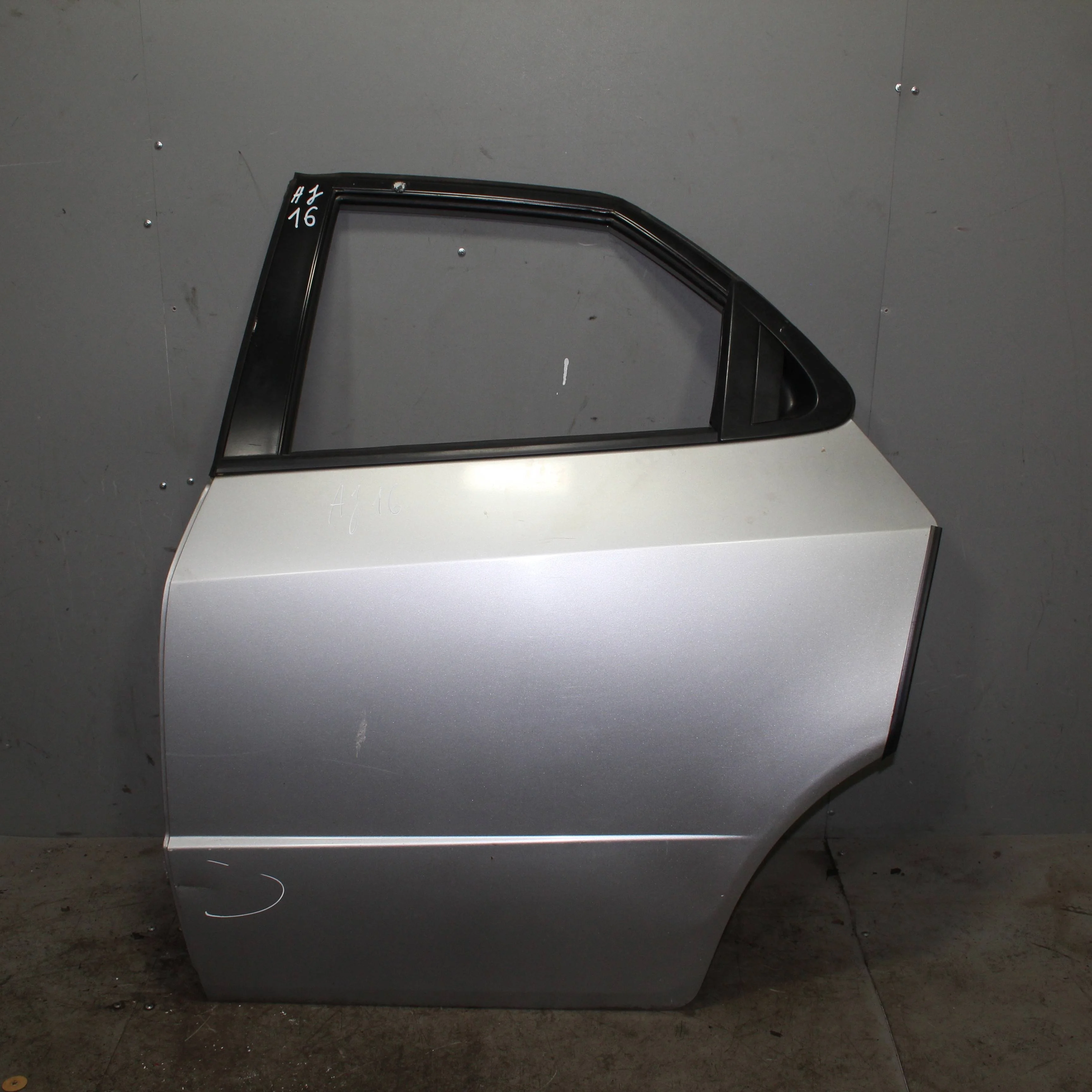 Дверь задняя левая HONDA Civic VIII (2005—2009)