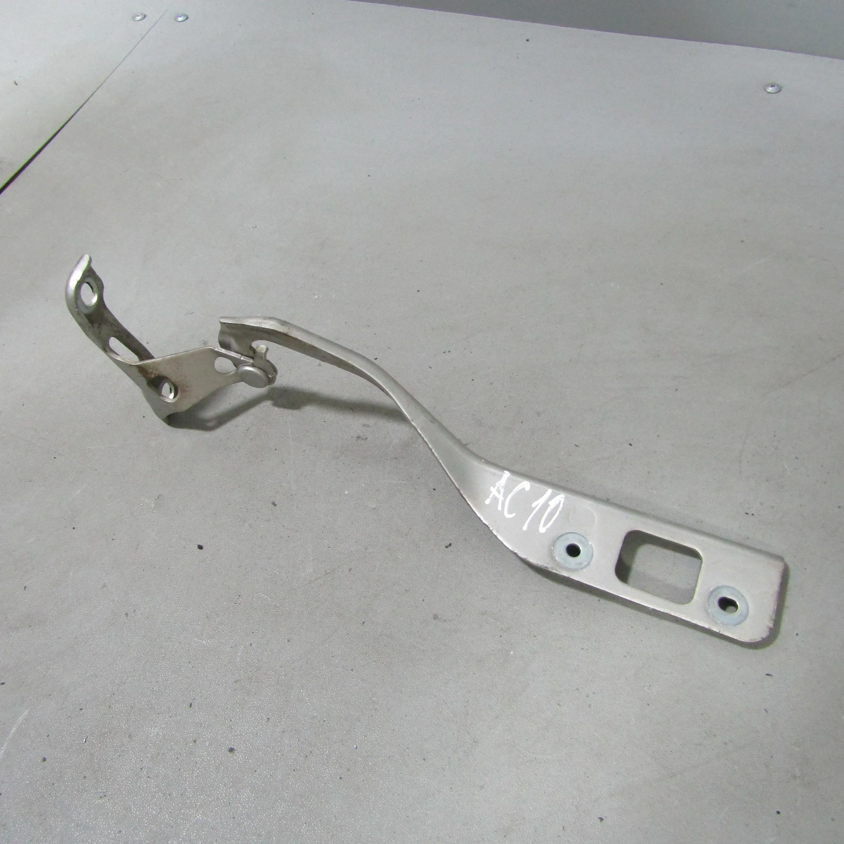 Петля капота левая HONDA Civic VIII (2005—2009)