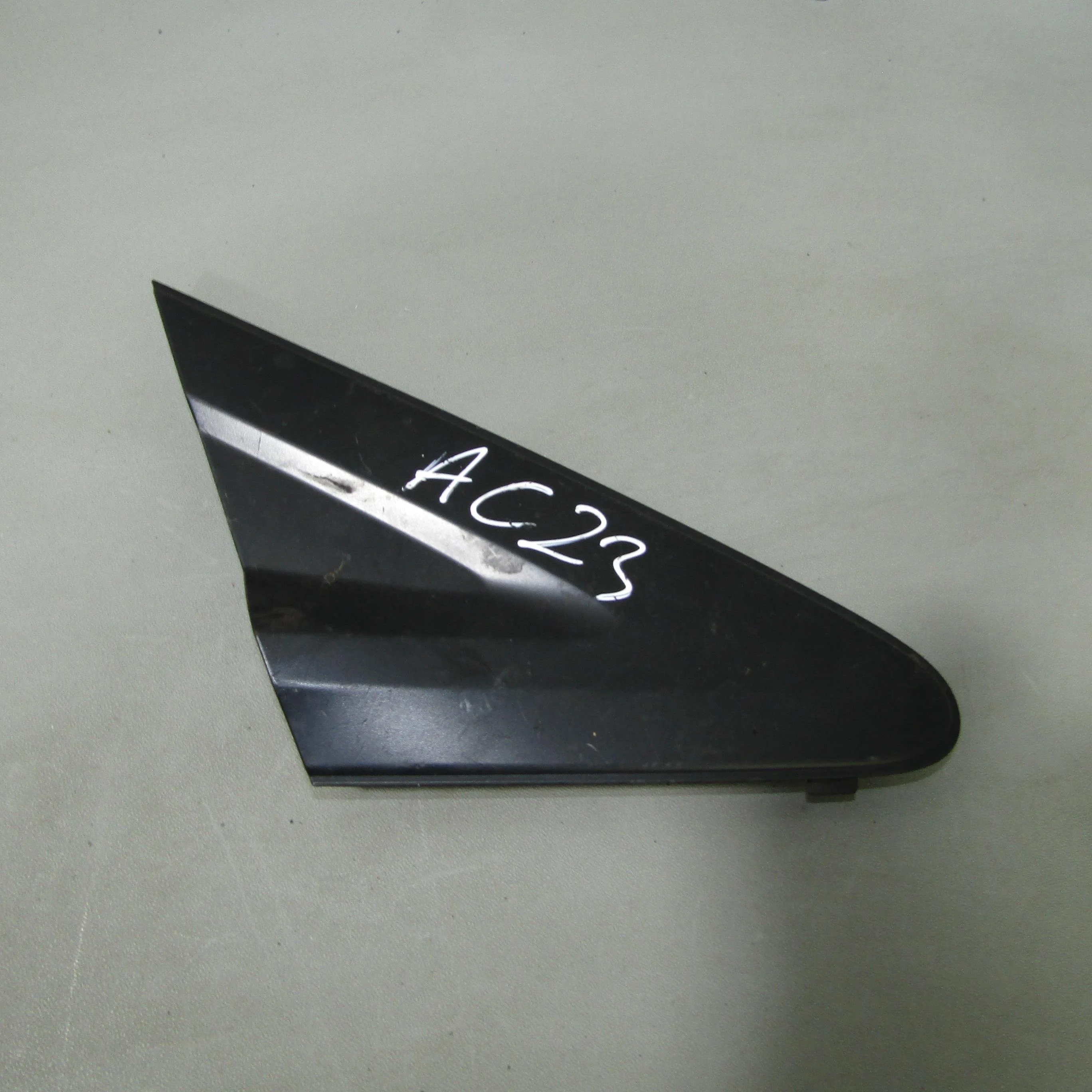 Накладка зеркала правая HONDA Civic VIII (2005—20