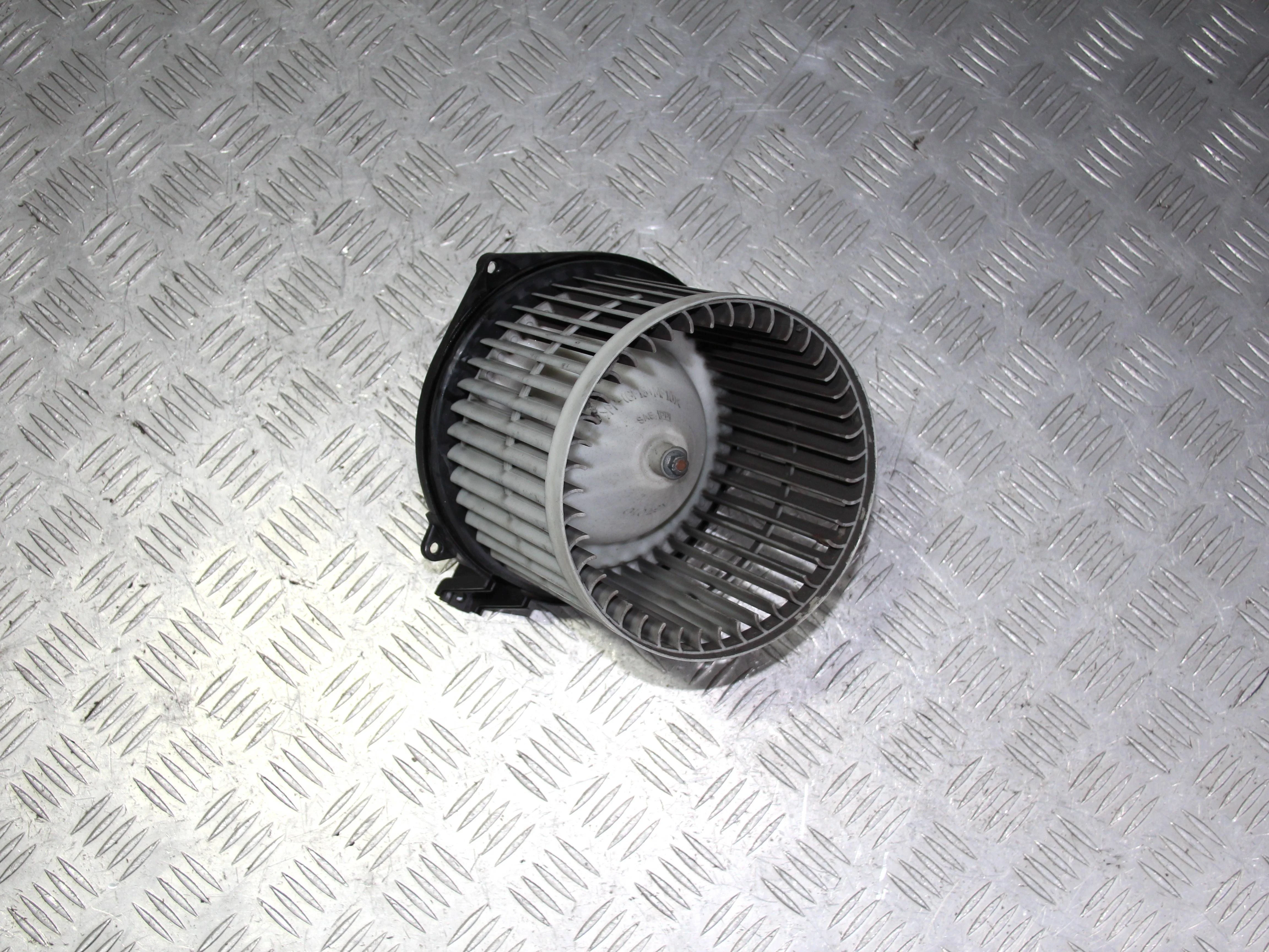 Моторчик печки HONDA Civic VIII (2005—2009)