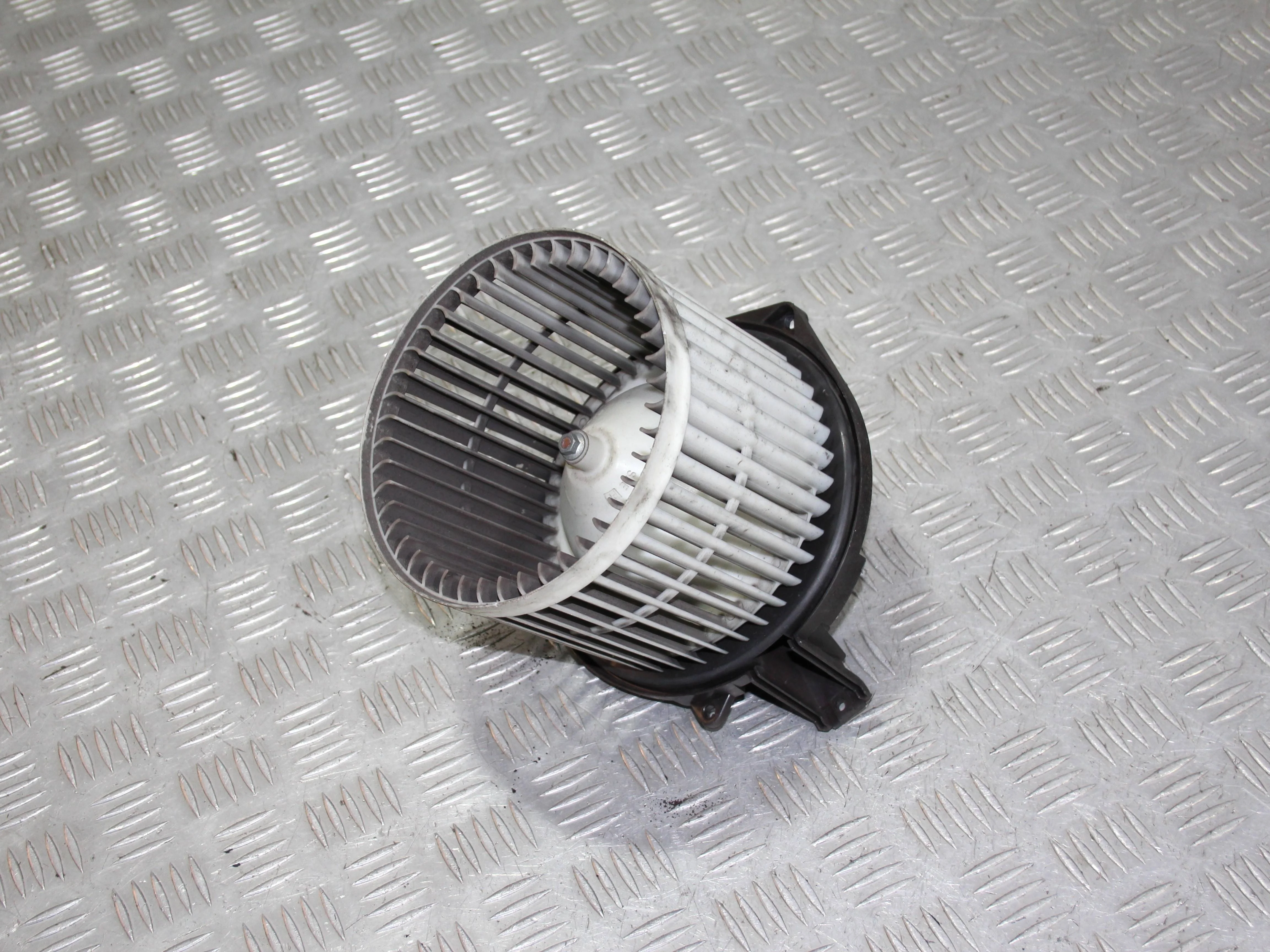 Моторчик печки HONDA Civic VIII (2005—2009)