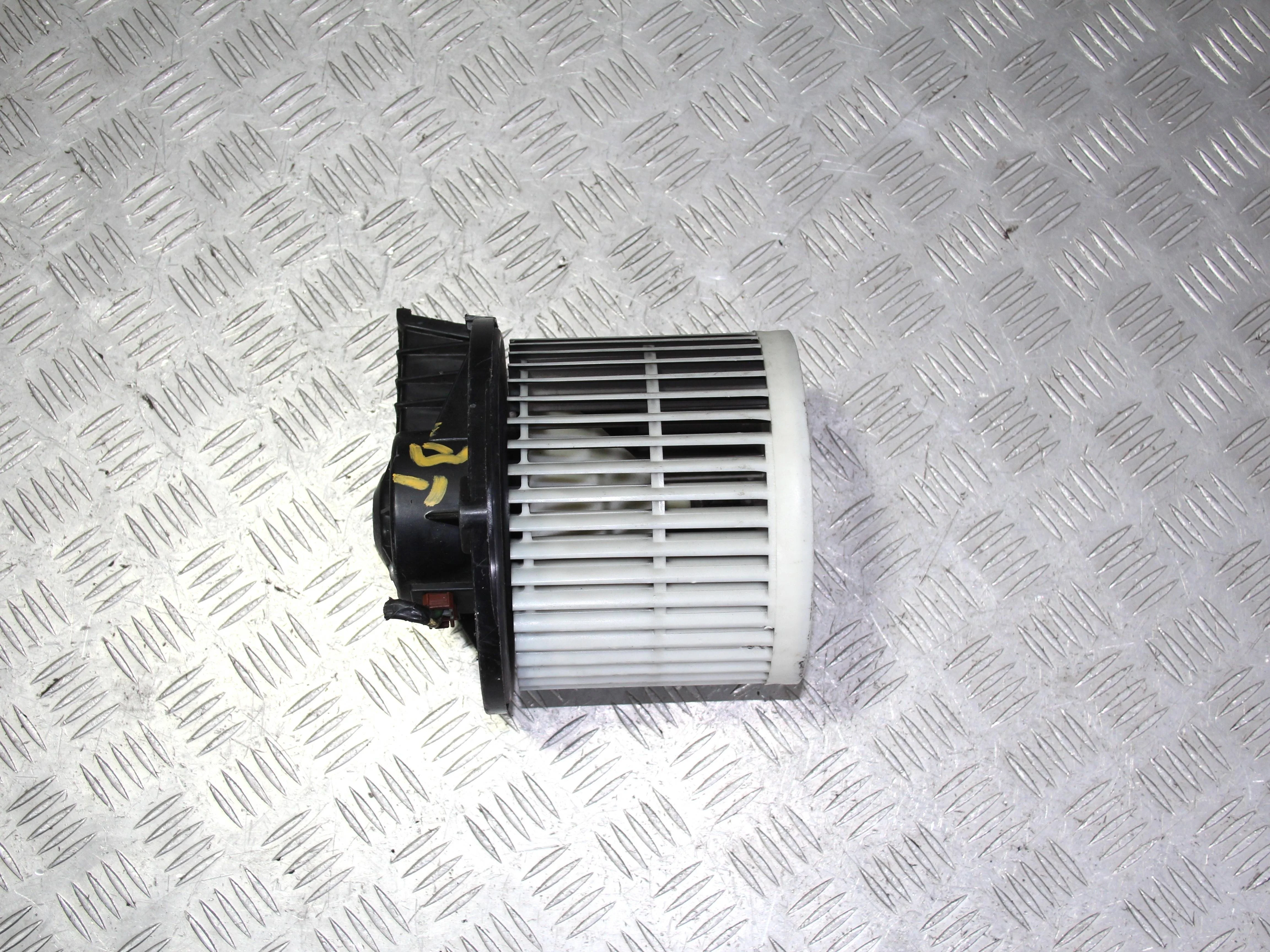 Моторчик печки HONDA Civic VIII (2005—2009)