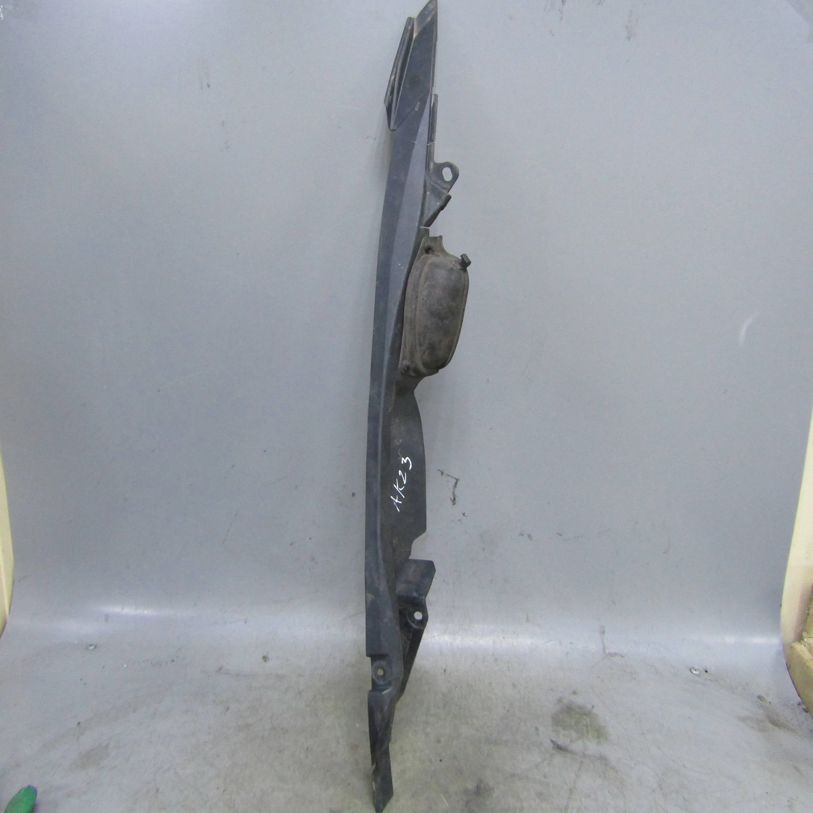 Накладка крыла переднего левого HONDA Civic VIII