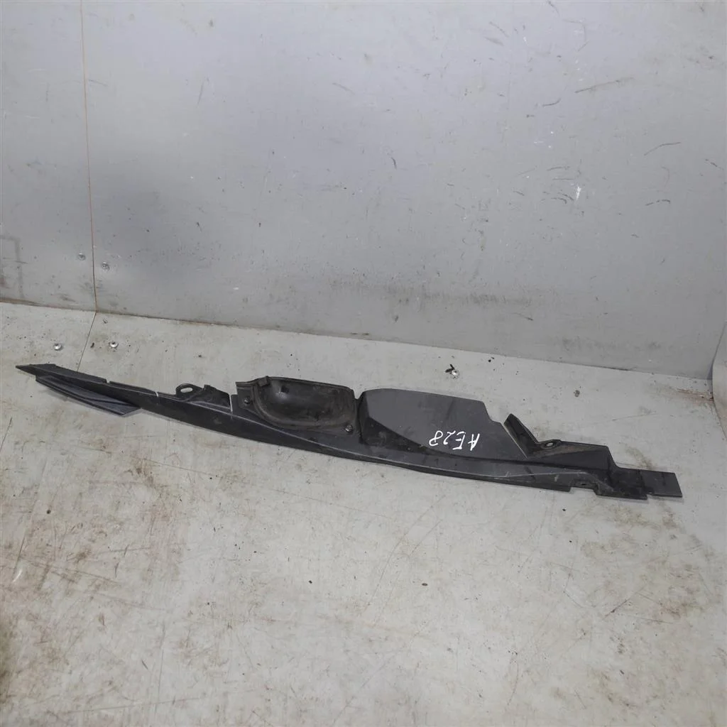 Накладка крыла переднего левого HONDA Civic VIII