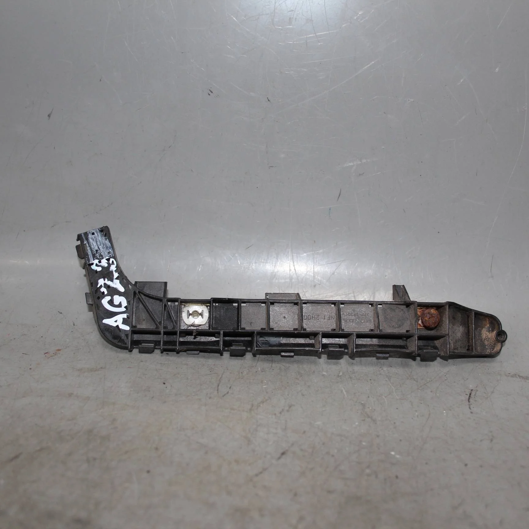 Кронштейн заднего бампера левый HONDA Civic VIII