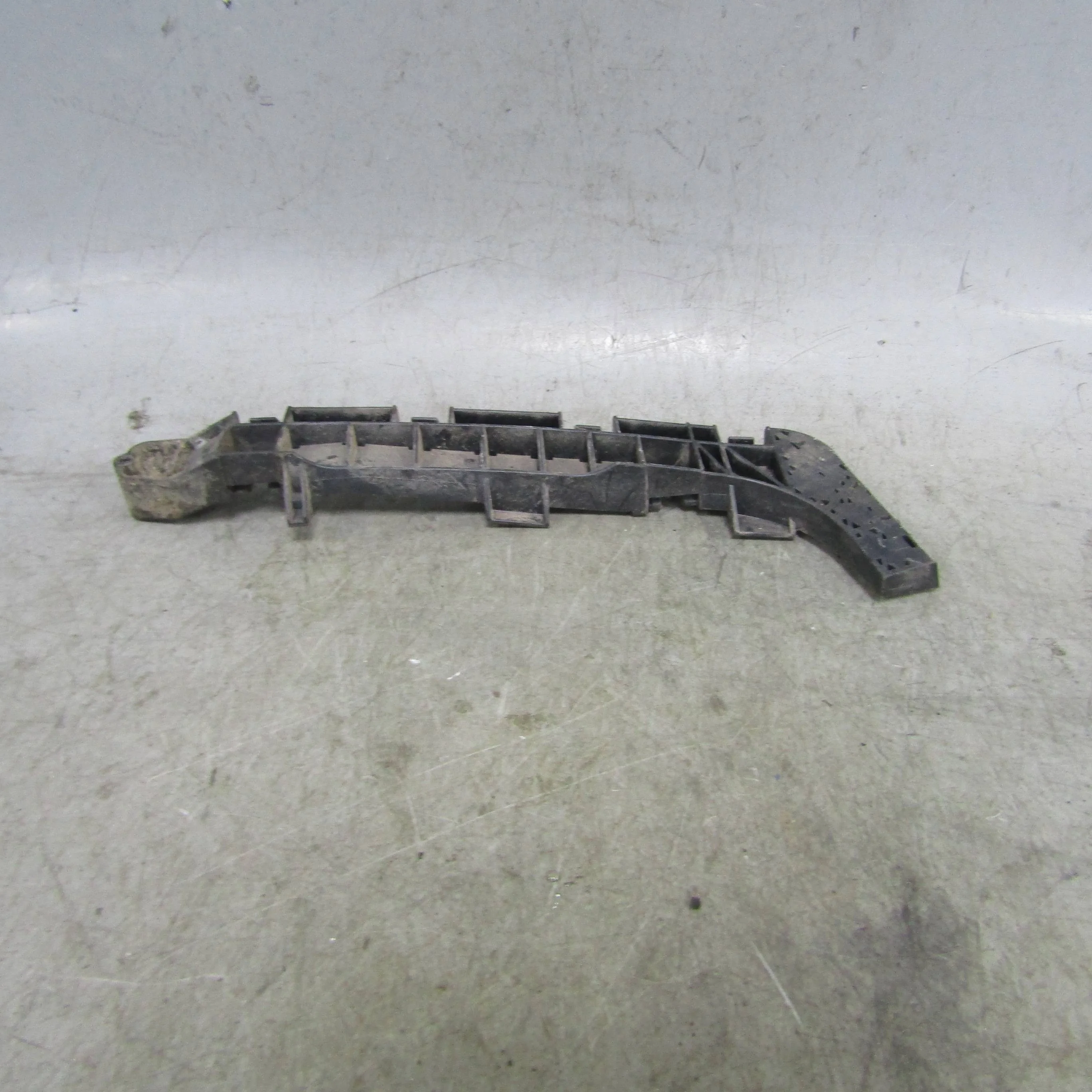 Кронштейн заднего бампера левый HONDA Civic VIII