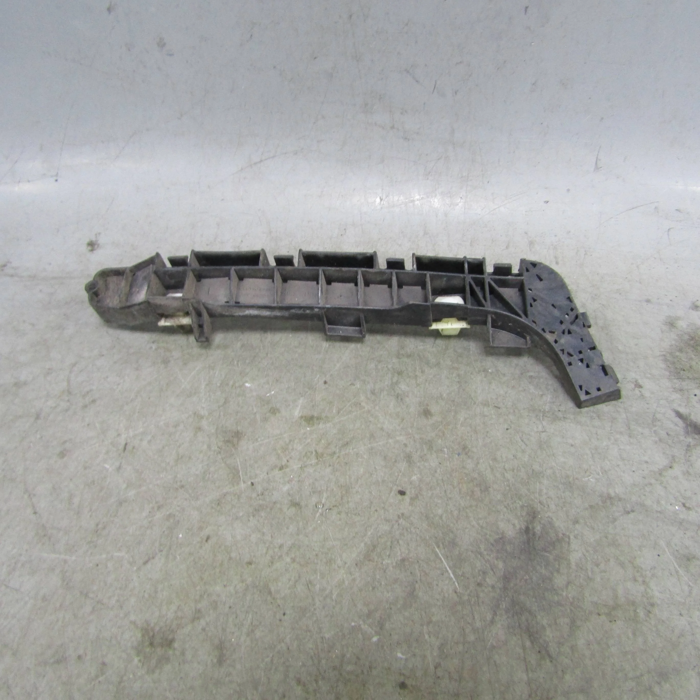 Кронштейн заднего бампера левый HONDA Civic VIII