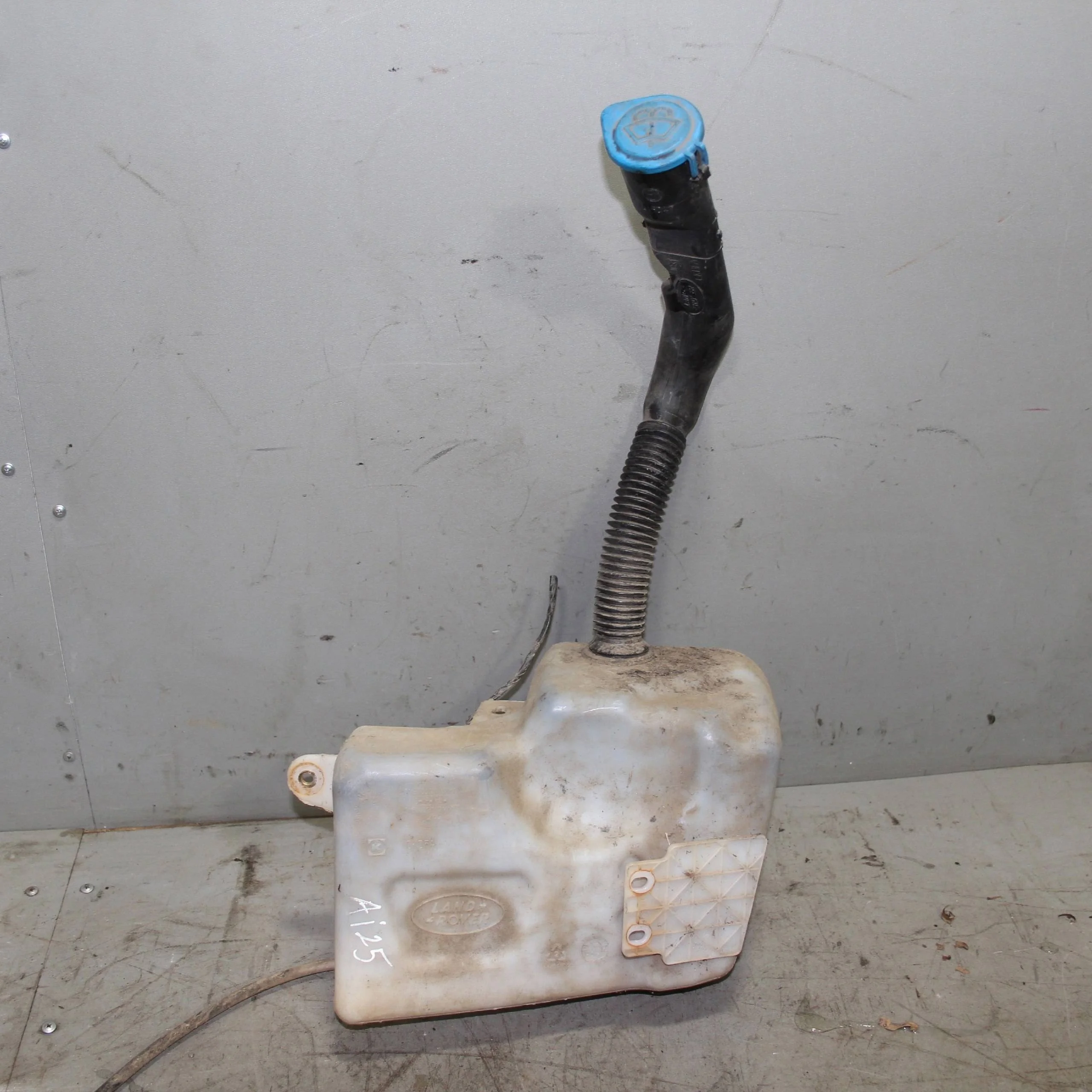 Бачок Омывателя LAND ROVER Discovery III (2004—20