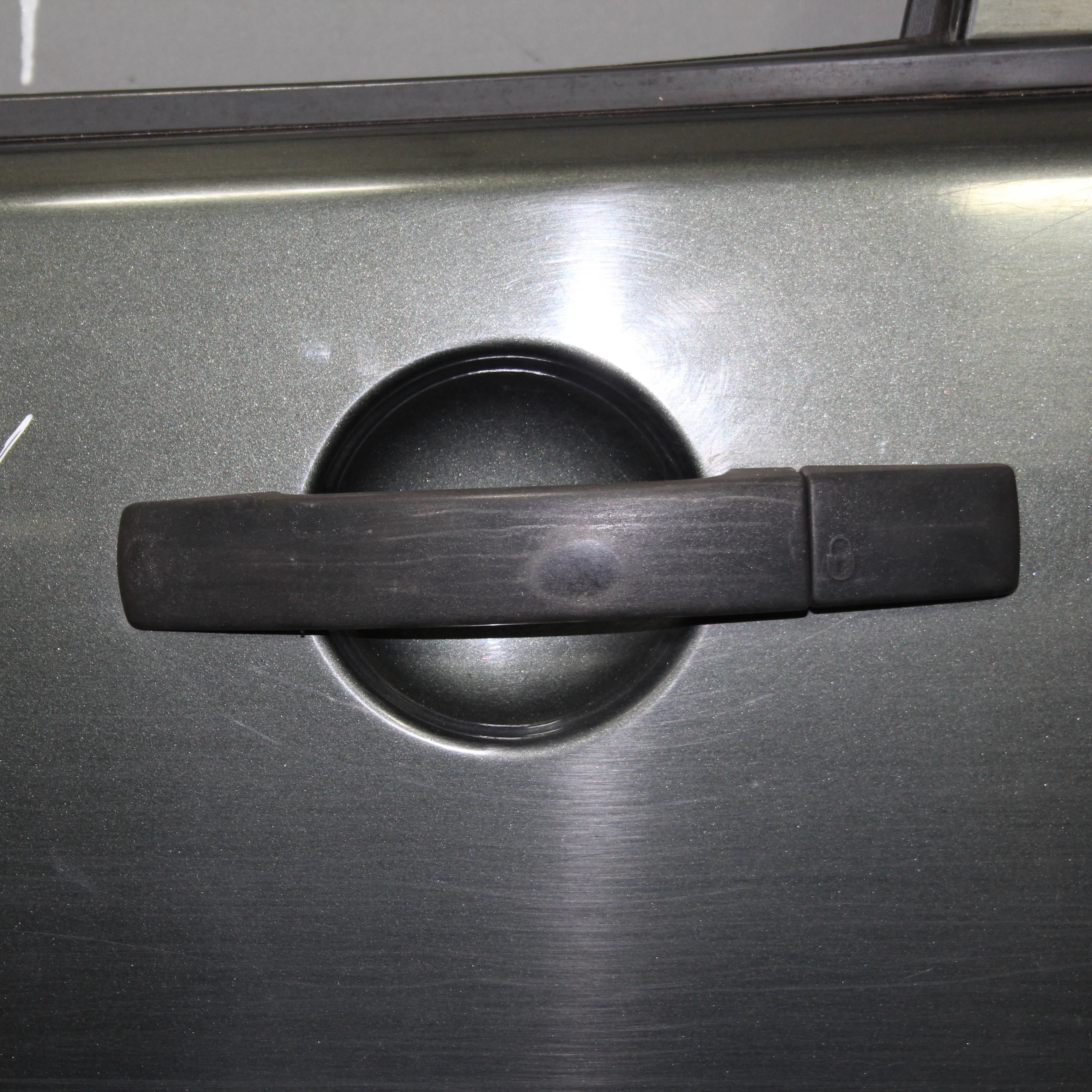 Ручка двери наружная LAND ROVER Discovery III (20