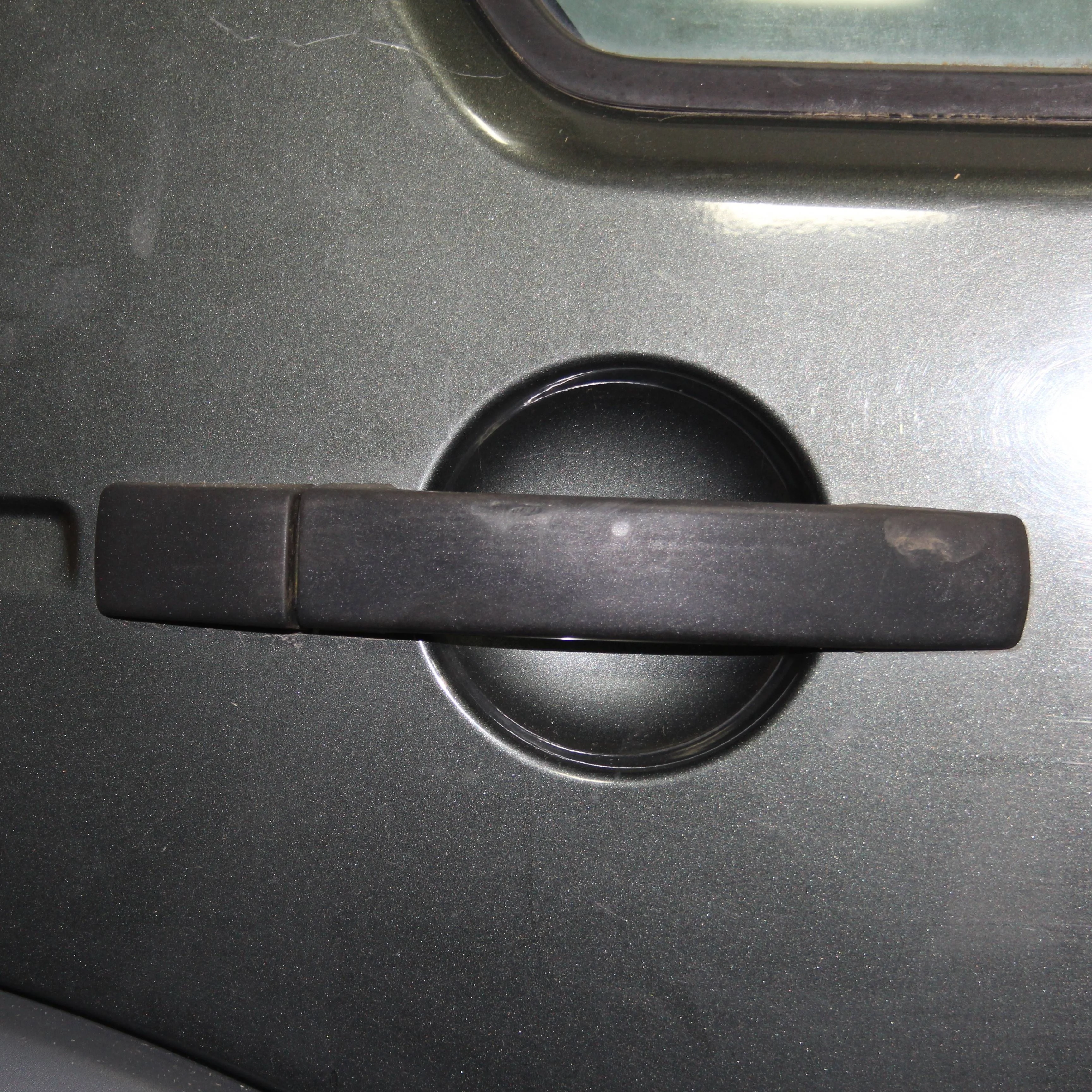 Ручка двери наружная LAND ROVER Discovery III (20