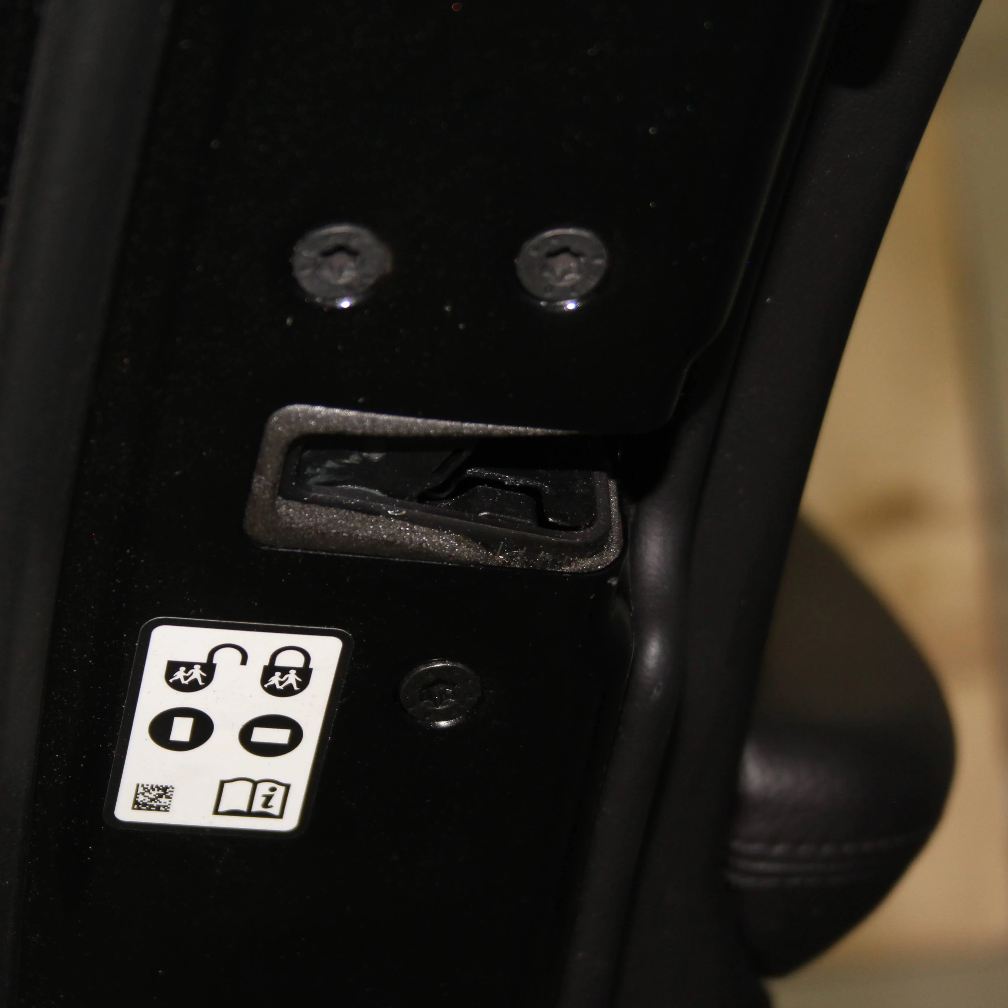 Замок двери задней левой JAGUAR XF I рестайлинг (