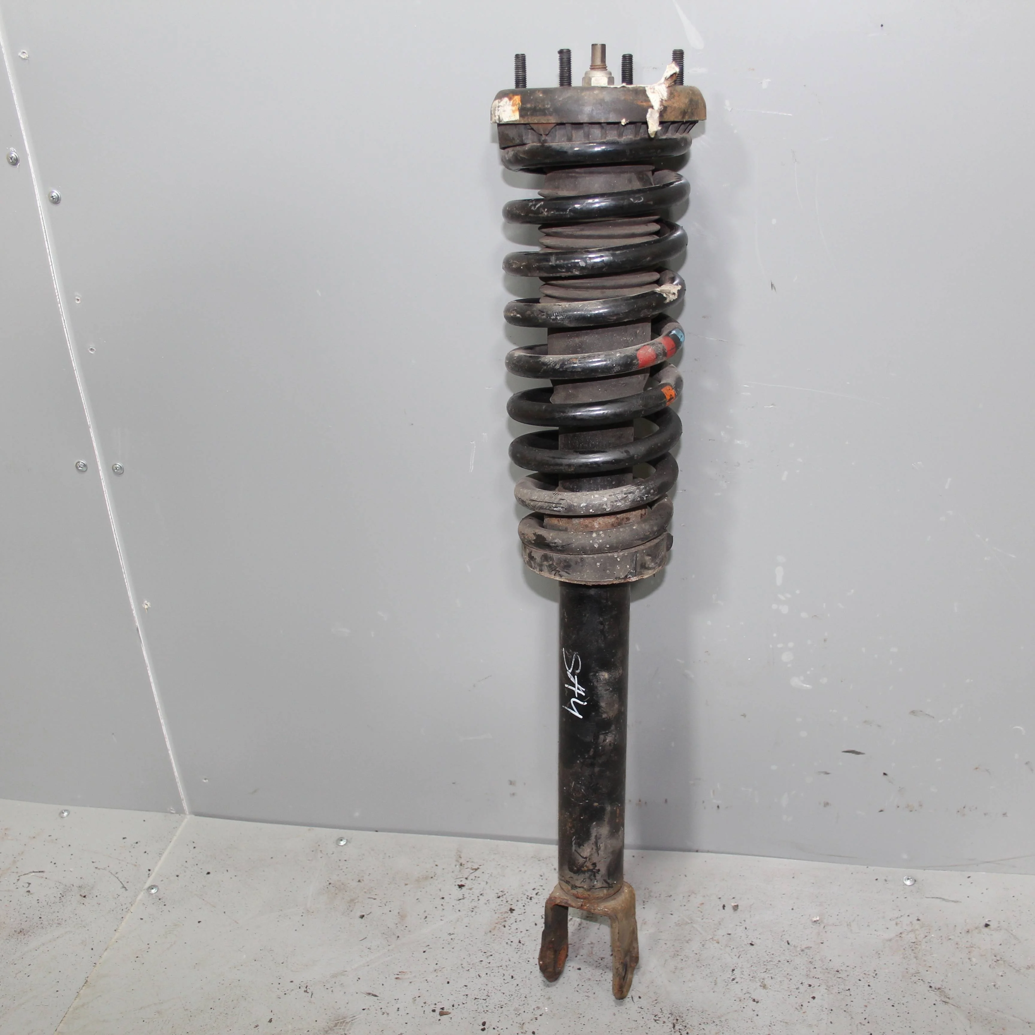 Амортизатор передний JAGUAR XF I рестайлинг (2011