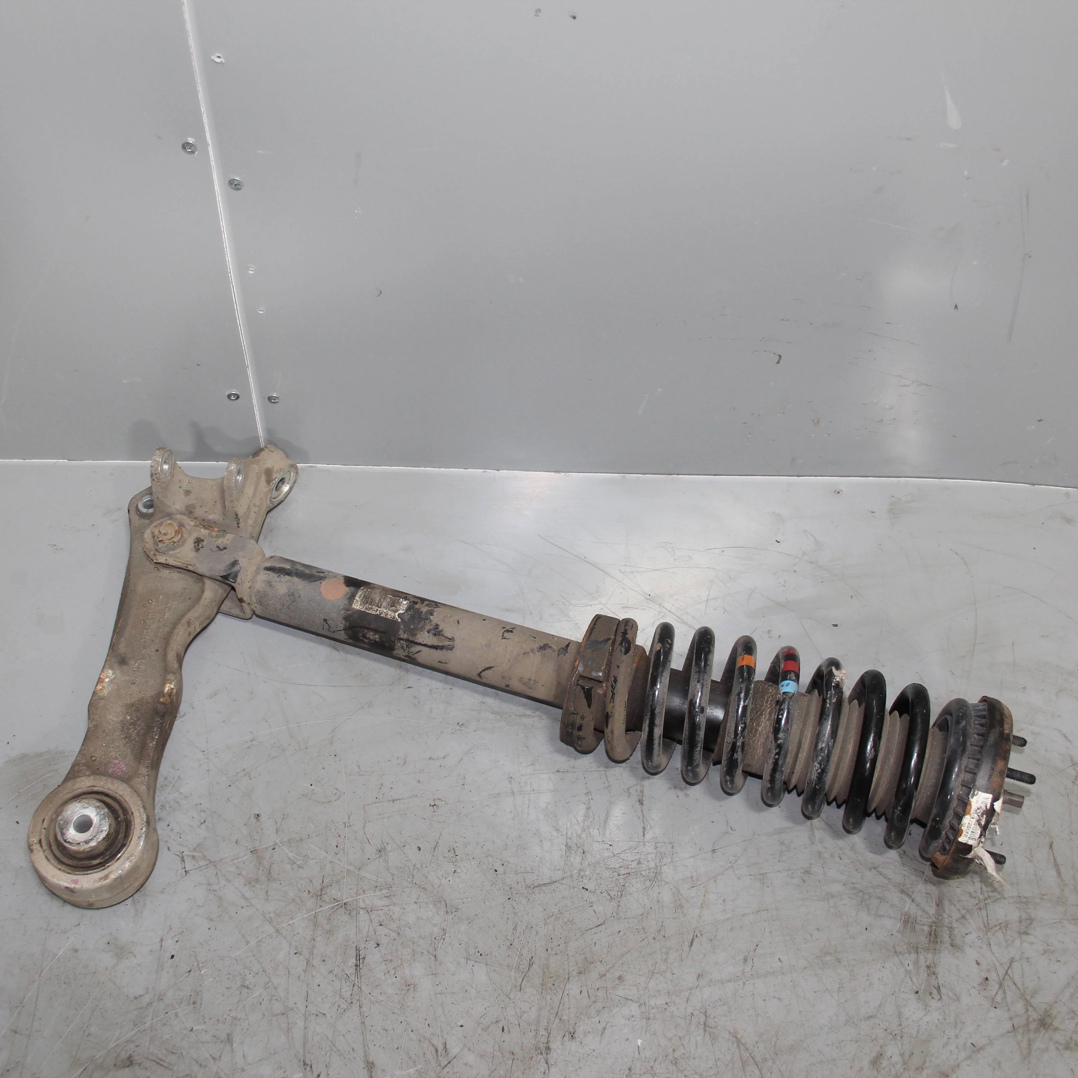 Амортизатор передний JAGUAR XF I рестайлинг (2011