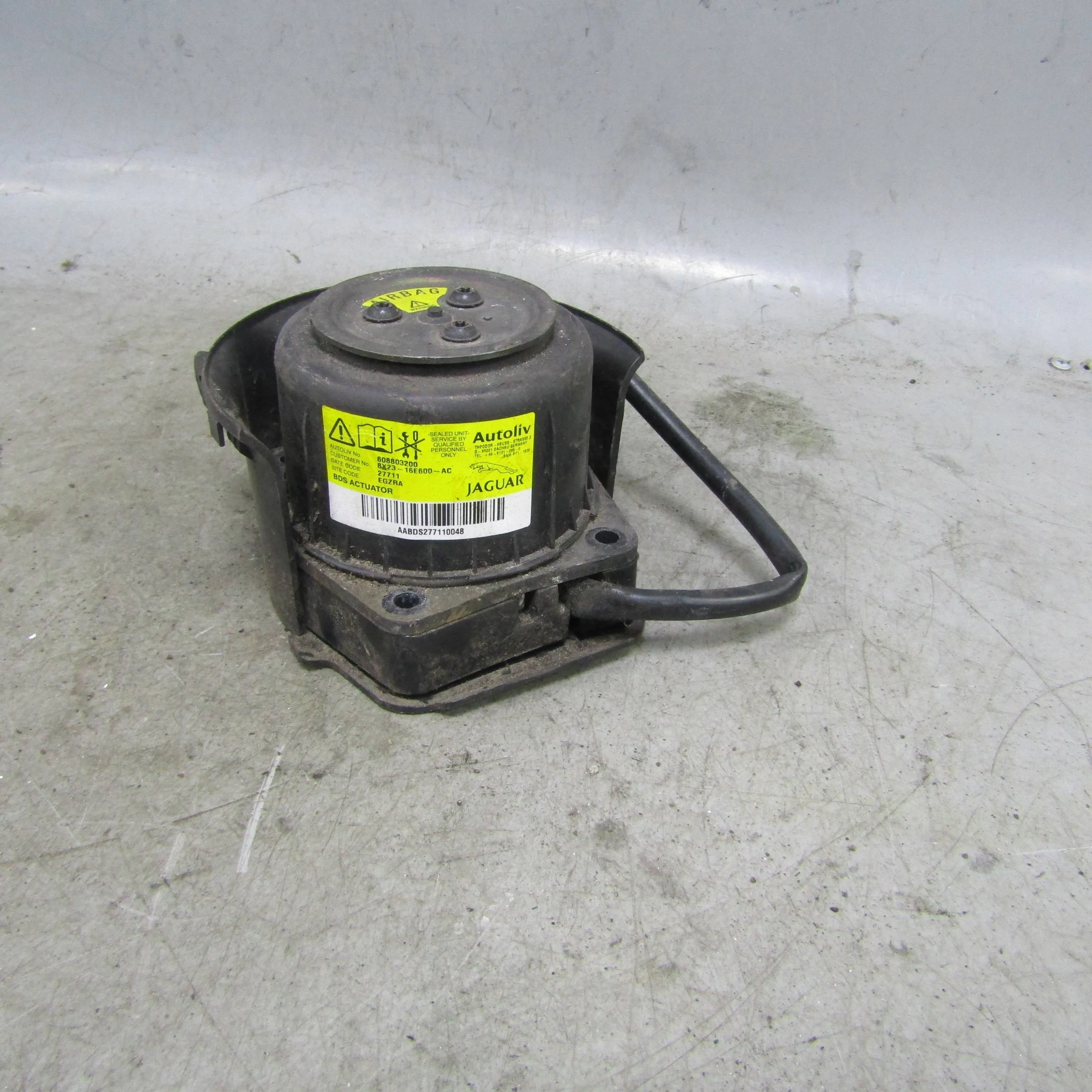 Подушка безопасности пешехода JAGUAR XF I рестайл