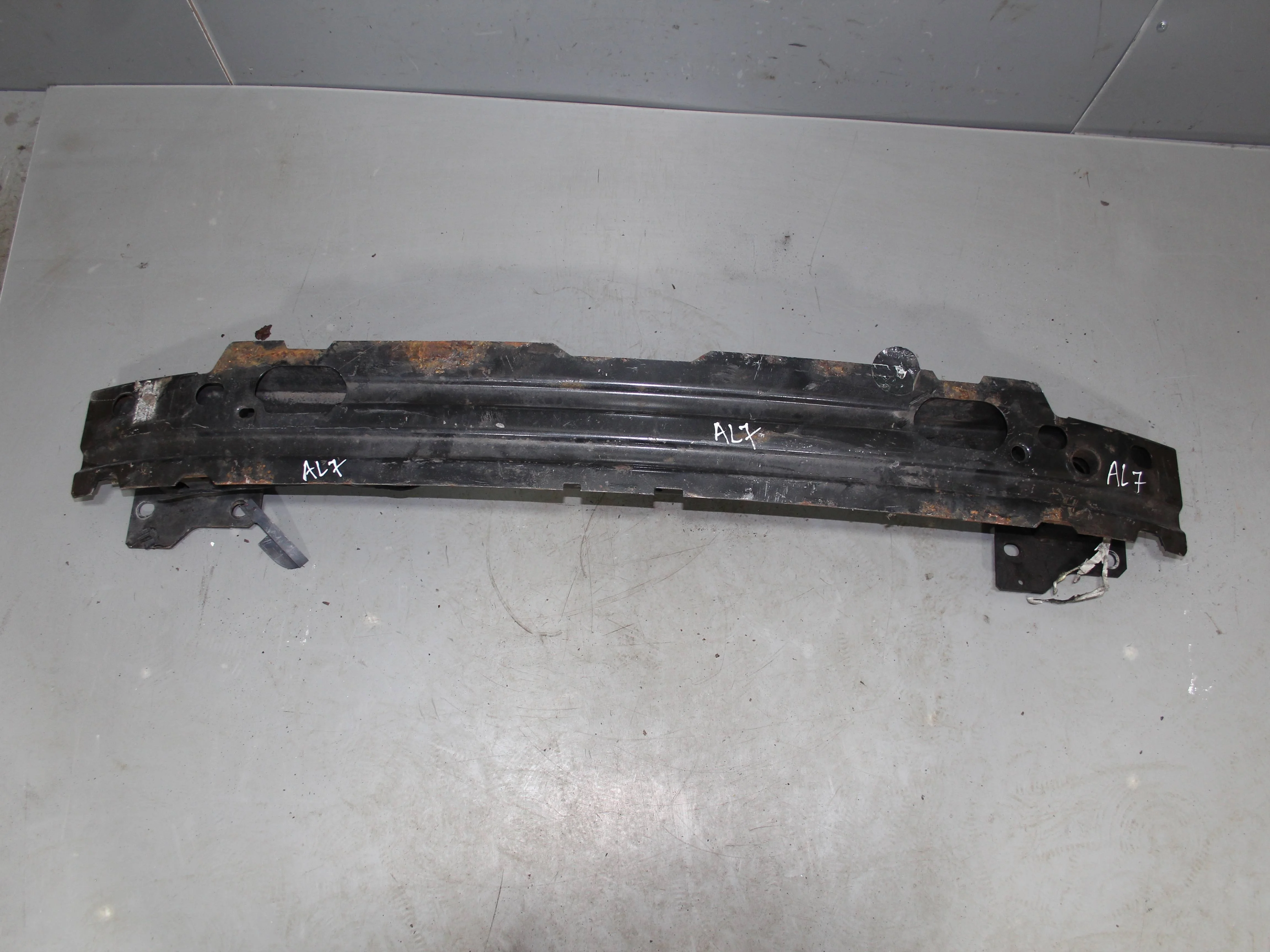 Усилитель переднего бампера JAGUAR XF I рестайлин