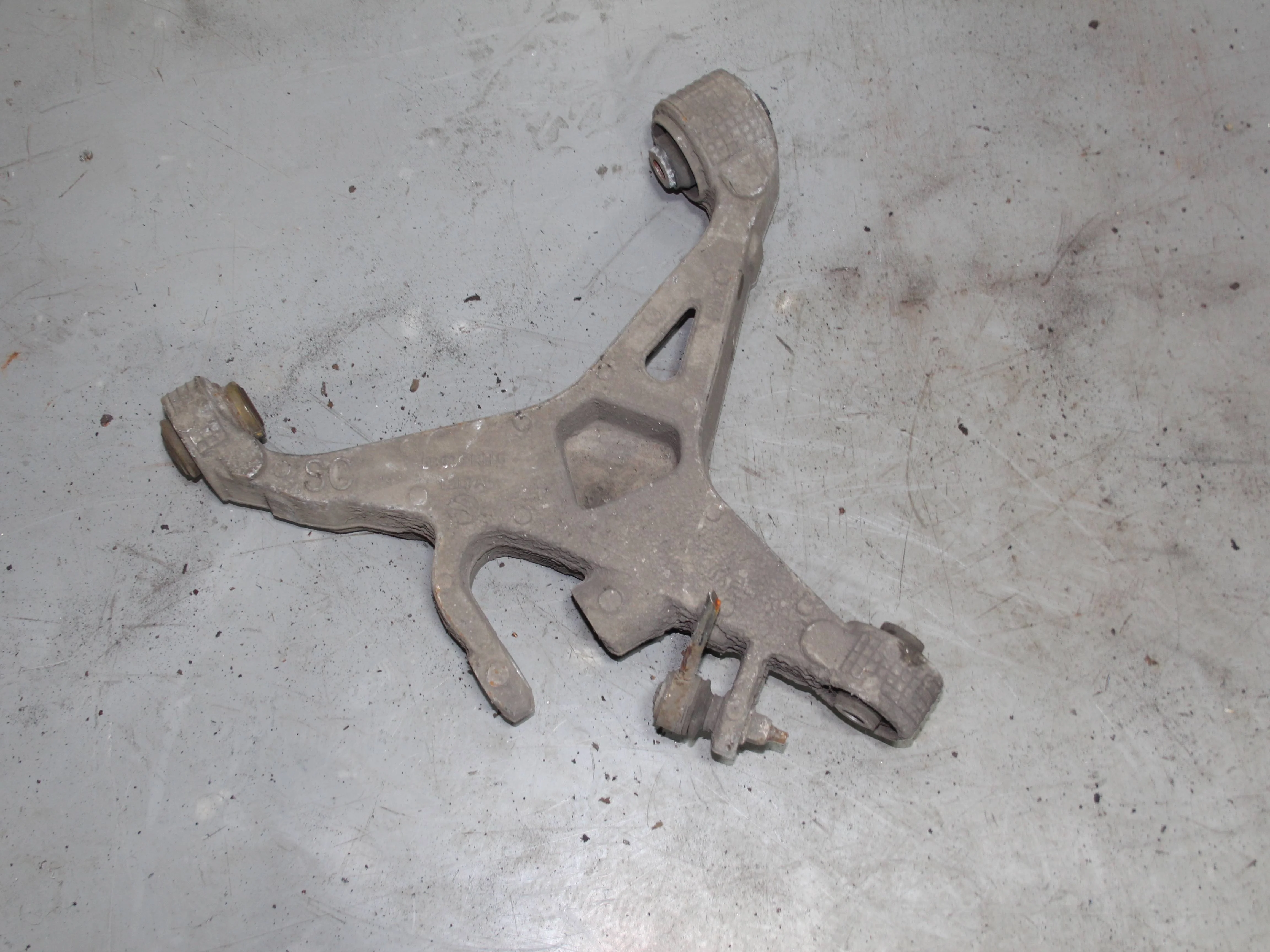 Рычаг задний нижний правый JAGUAR XF I рестайлинг