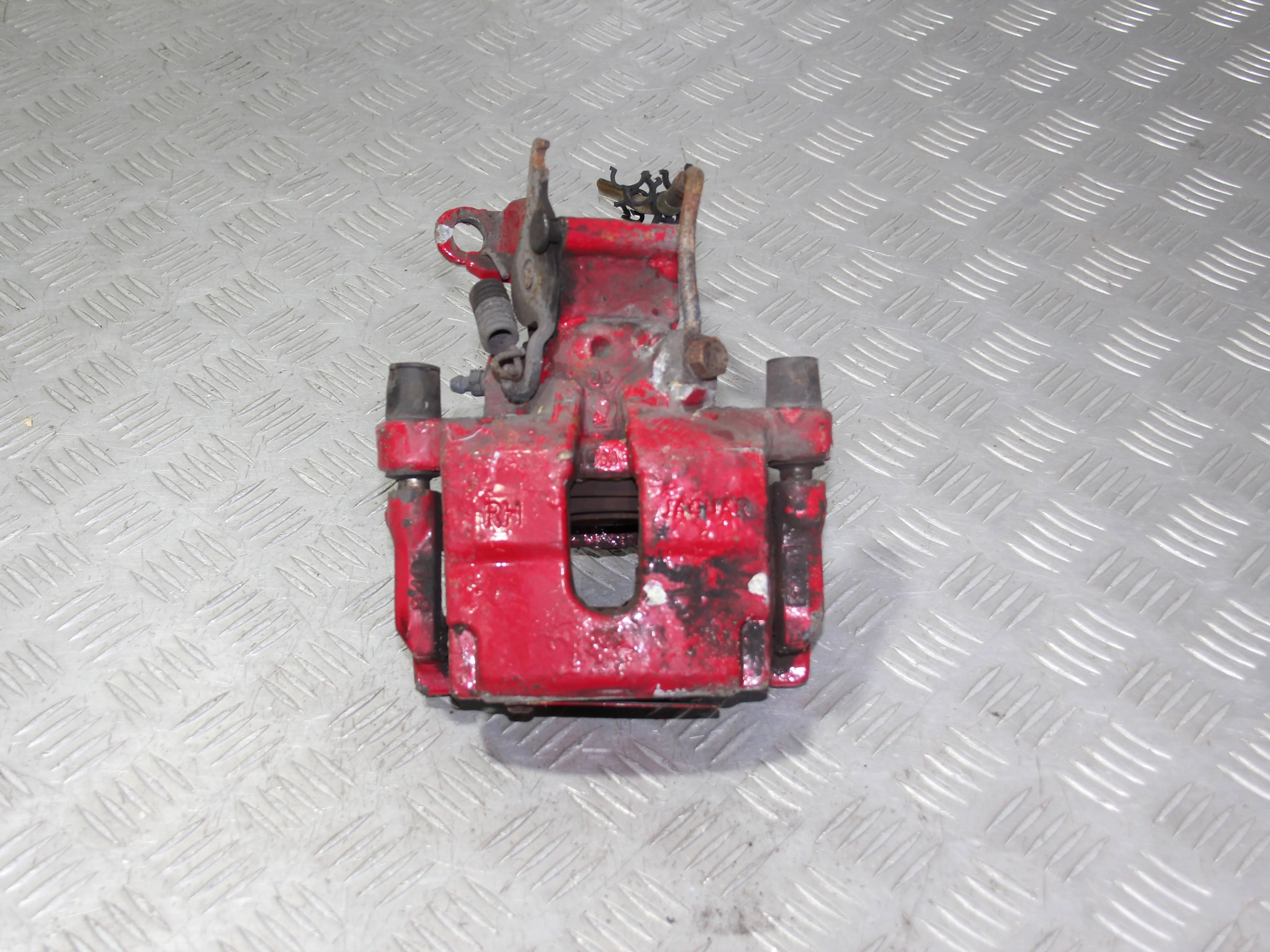 Суппорт задний правый JAGUAR XF I рестайлинг (201