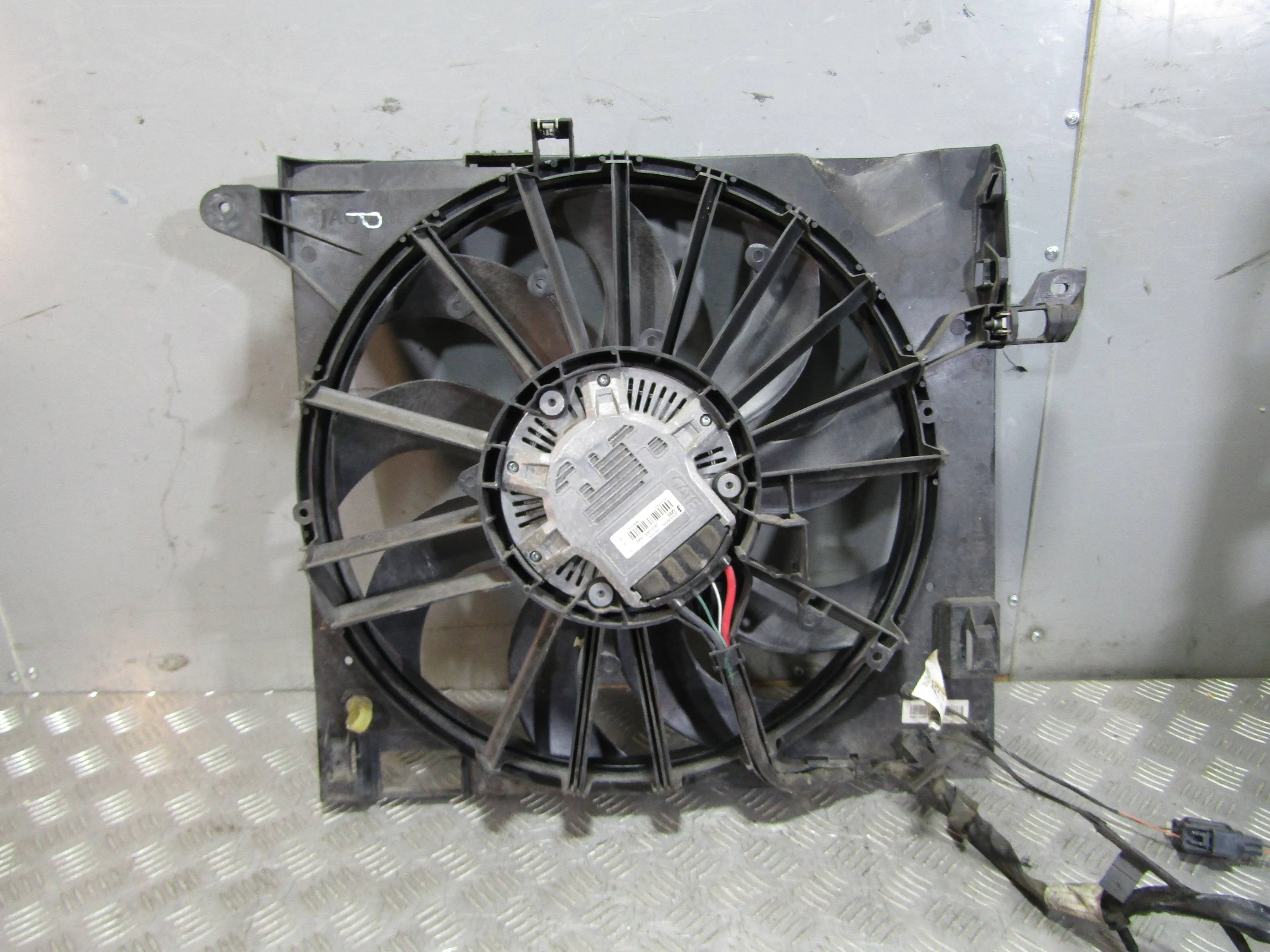 Вентилятор радиатора JAGUAR XF I рестайлинг (2011